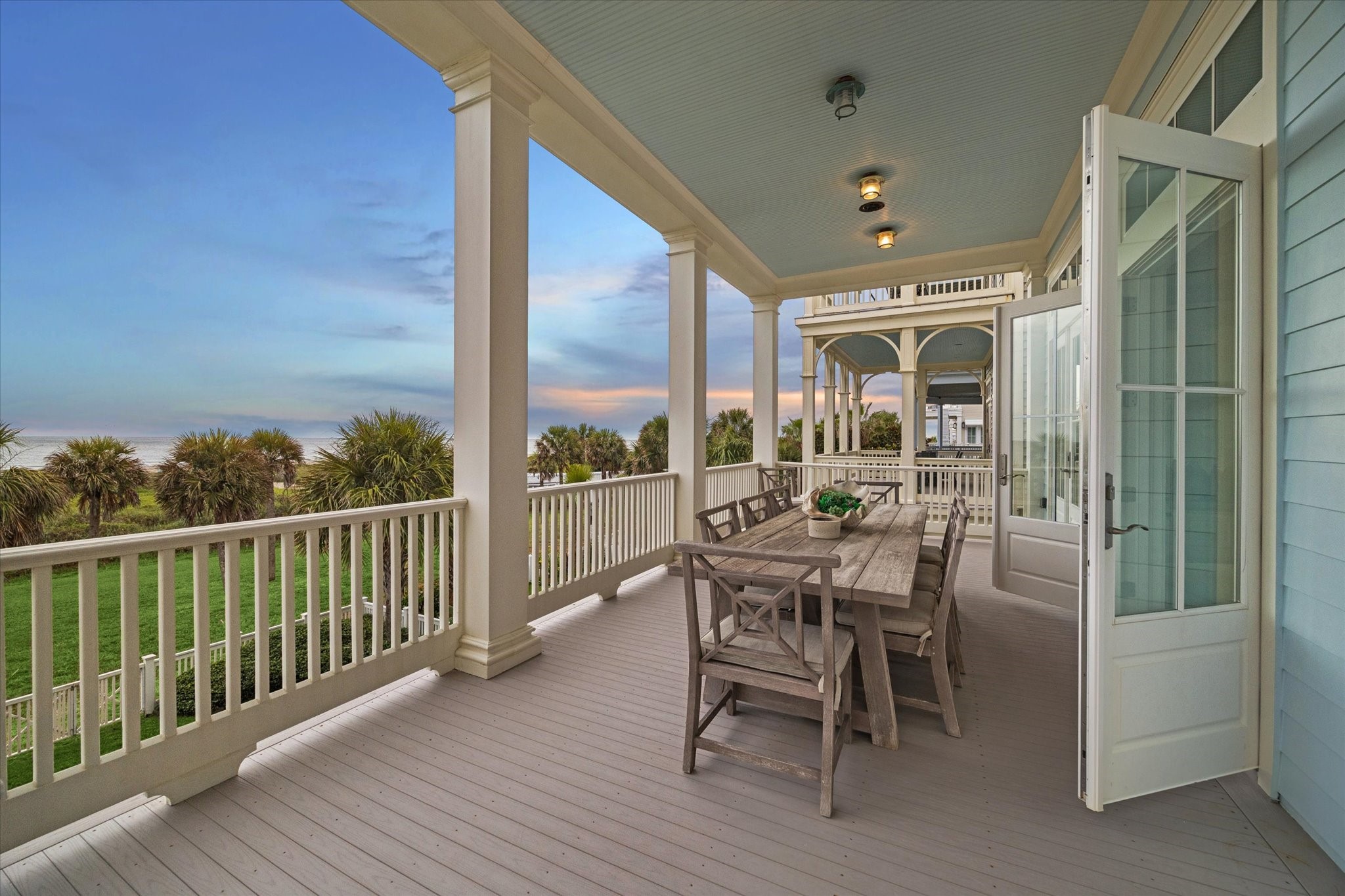 2601 E Seaside Drive Property Photo 7