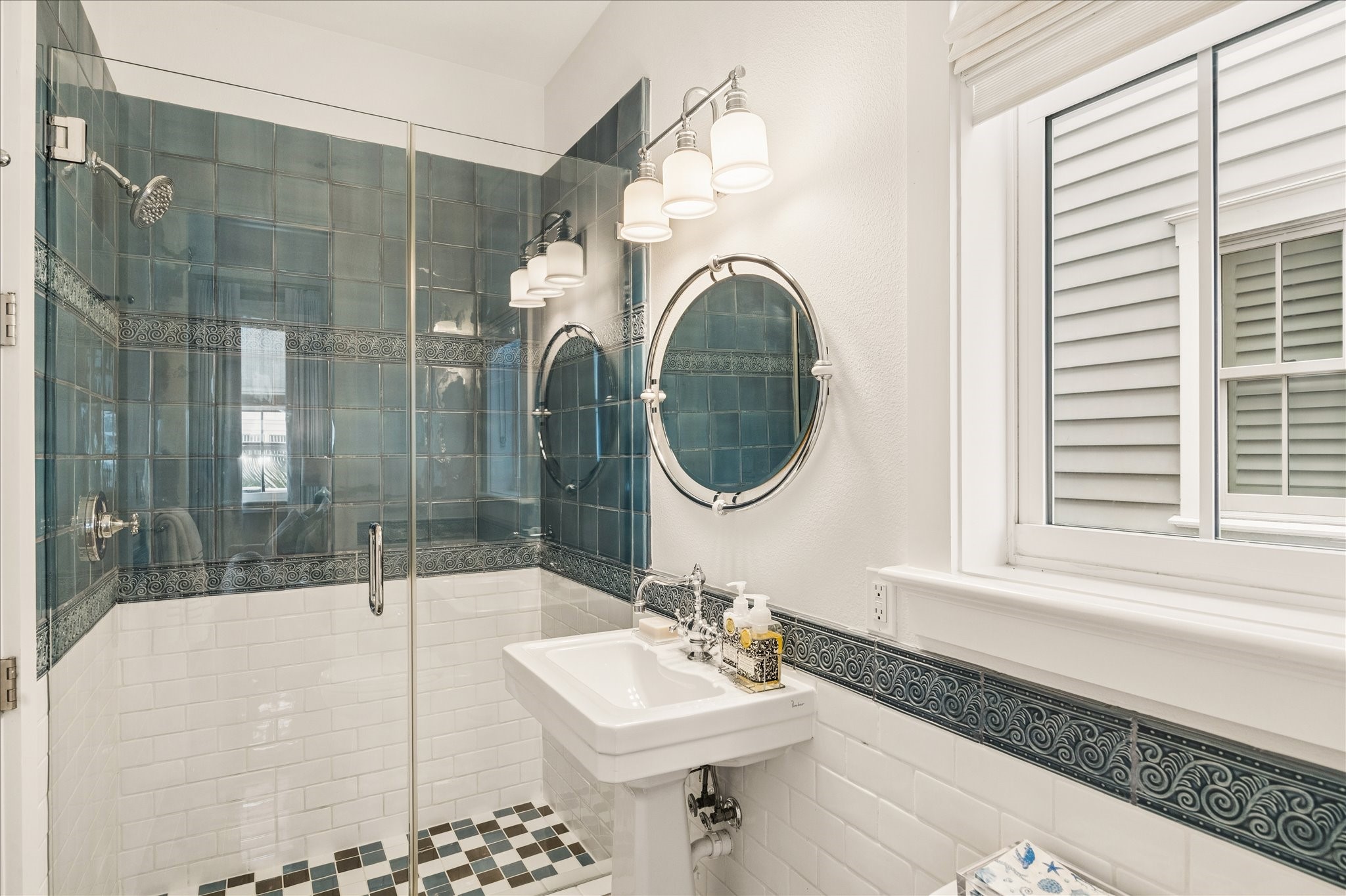 2601 E Seaside Drive Property Photo 17