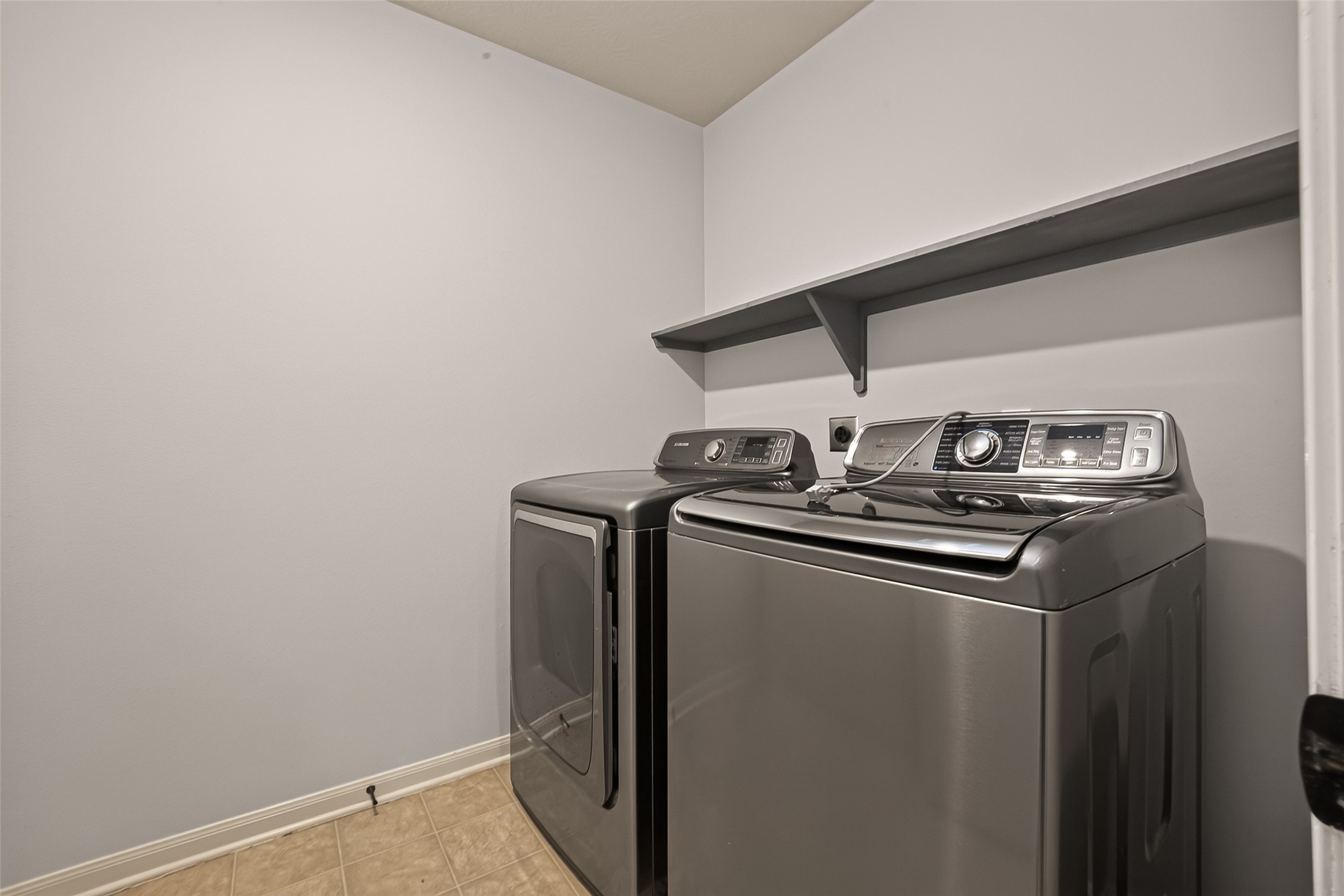 16299 Hidden Deer Lane Property Photo 7