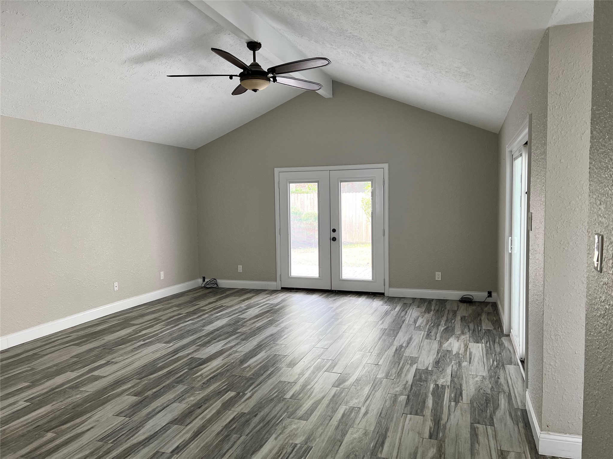 17511 Glenhew Road Property Photo 4