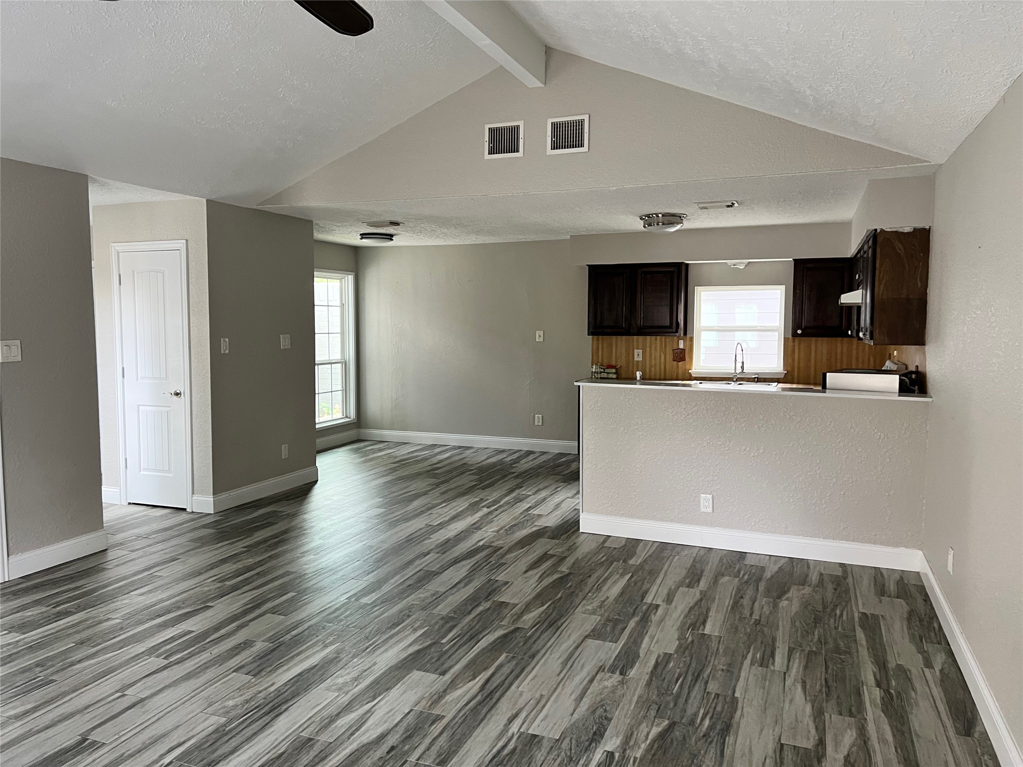 17511 Glenhew Road Property Photo 5