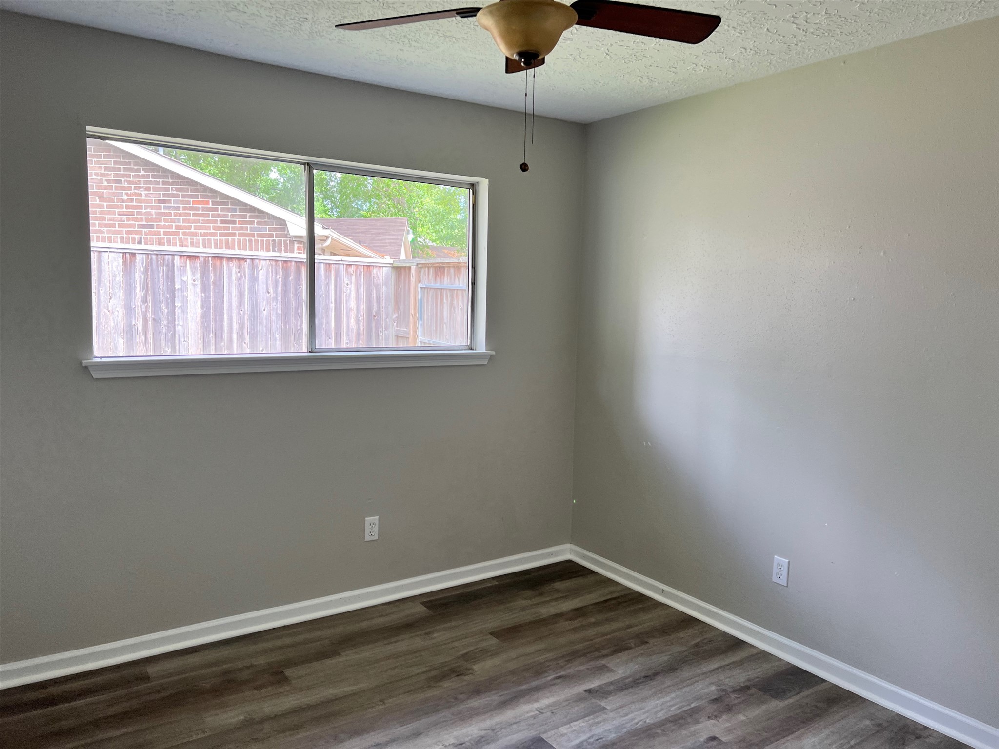 17511 Glenhew Road Property Photo 9