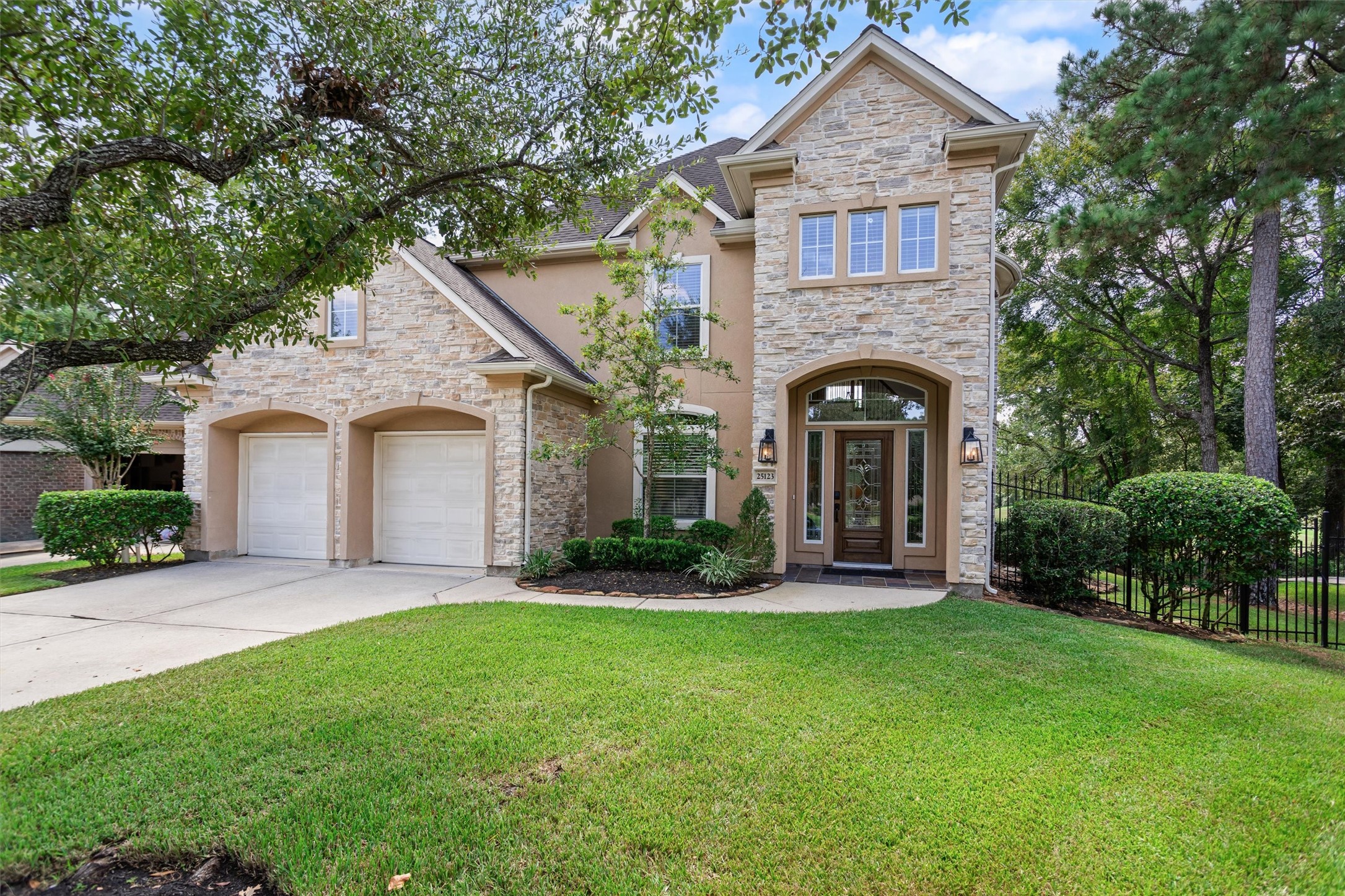 25123 Arcane Court Property Photo 2