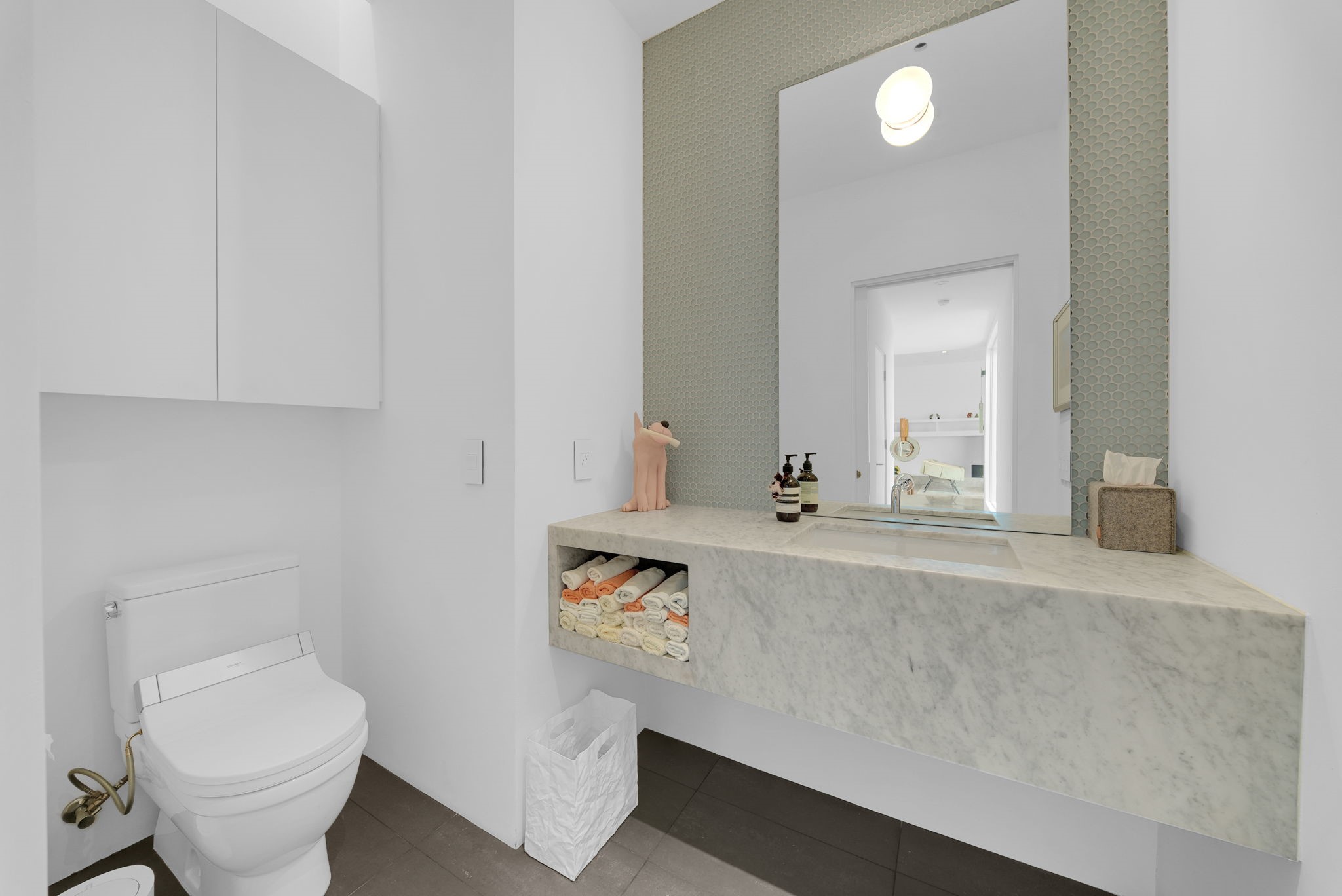 2915 Drexel Drive Property Photo 46