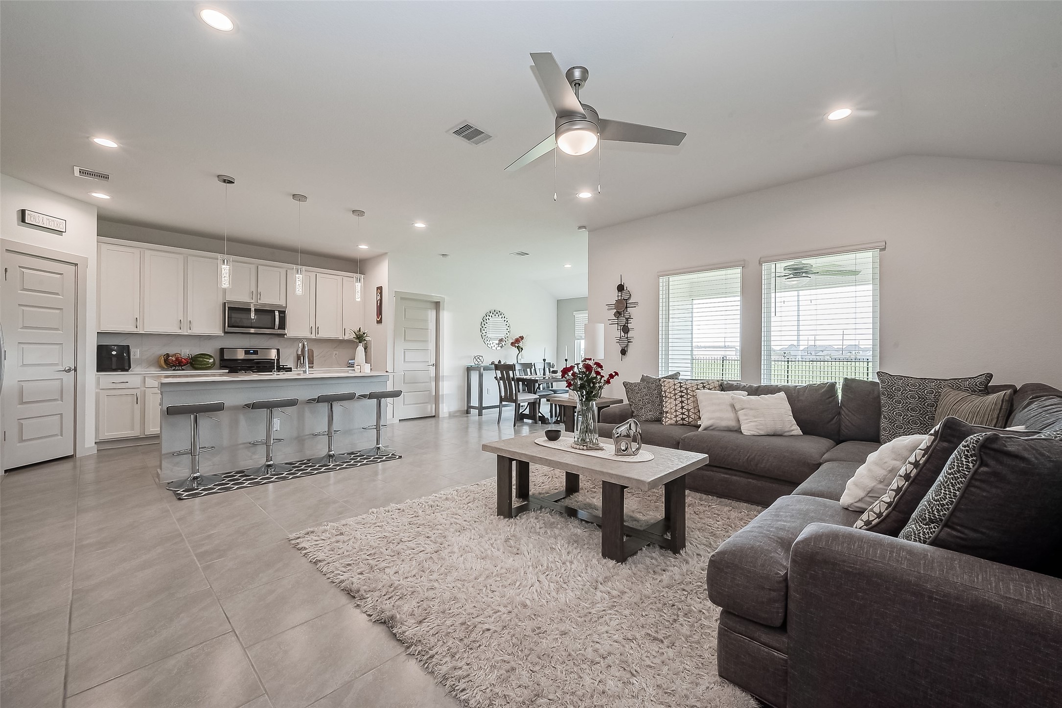 28955 Yulee Mill Drive Property Photo 2