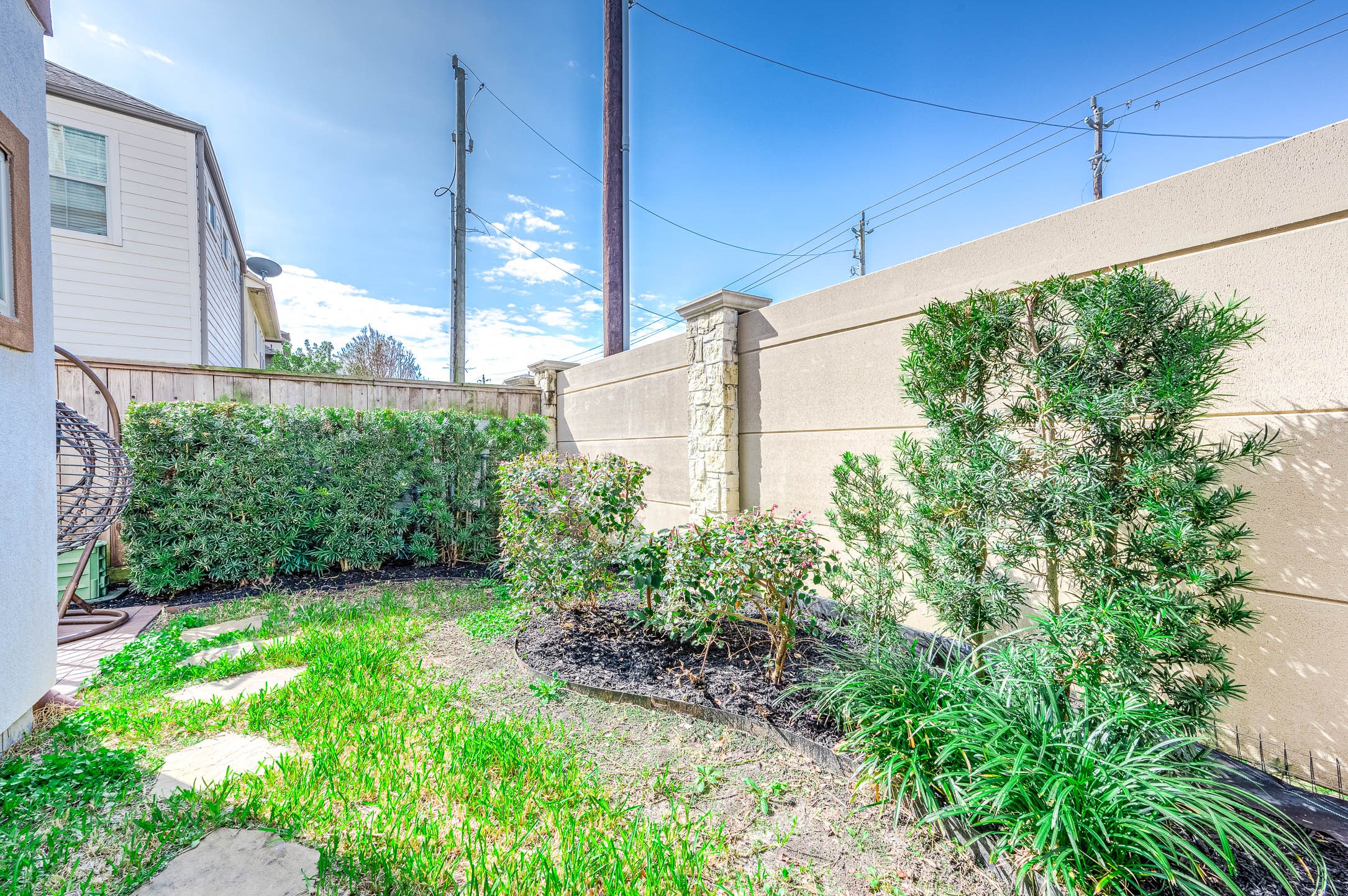 11027 Acorn Falls Drive Property Photo 33