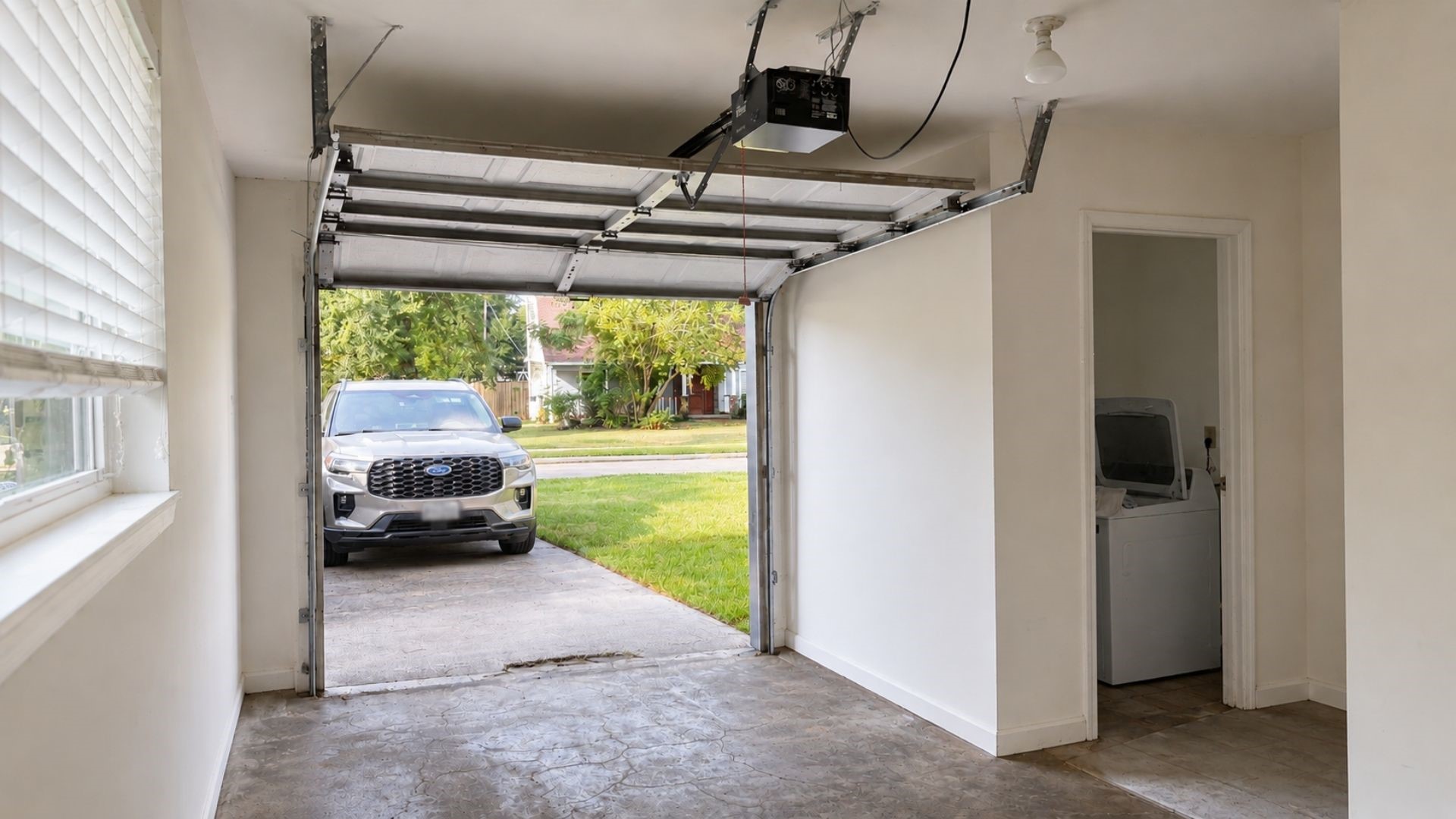 12718 Park Forest Drive Property Photo 13