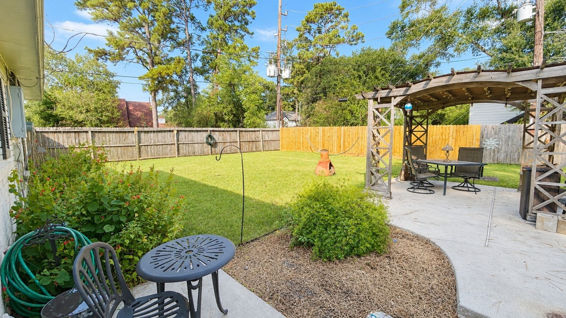 12718 Park Forest Drive Property Photo 15