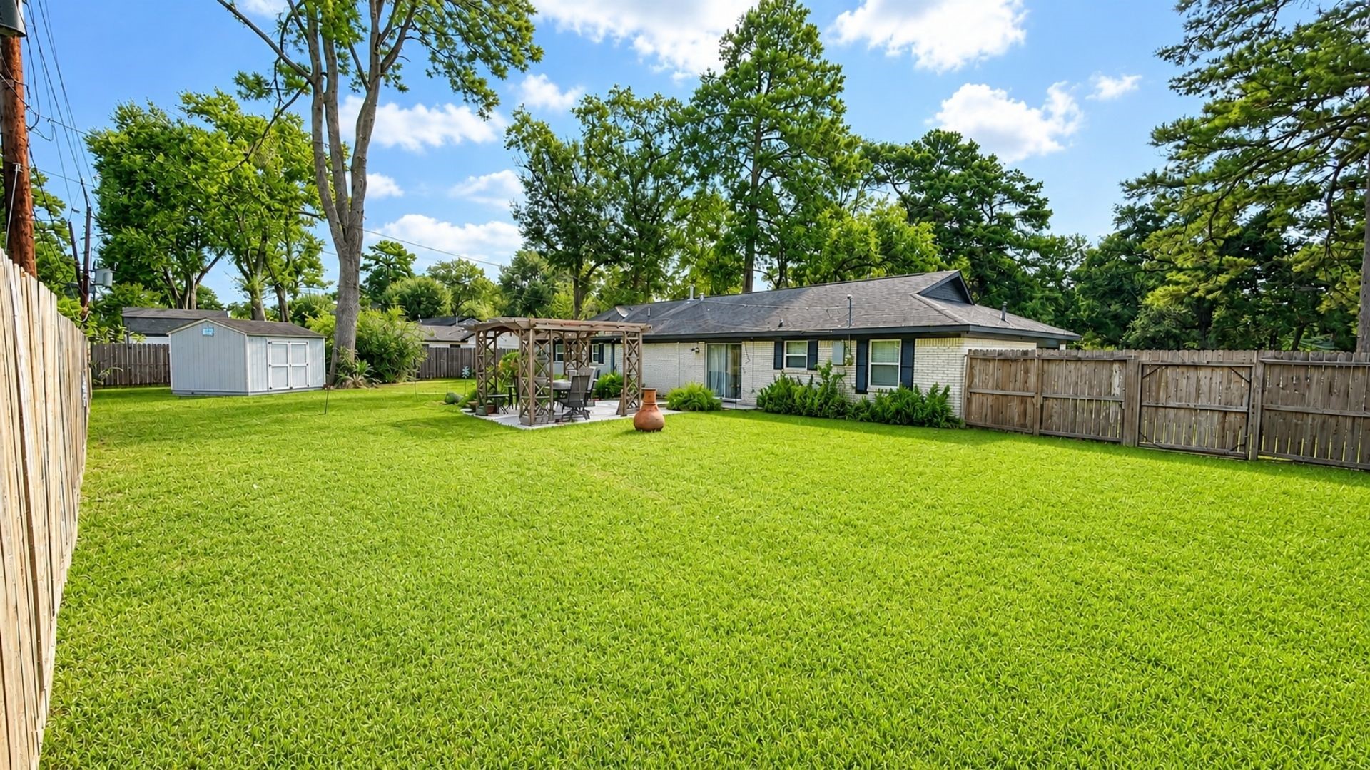12718 Park Forest Drive Property Photo 16