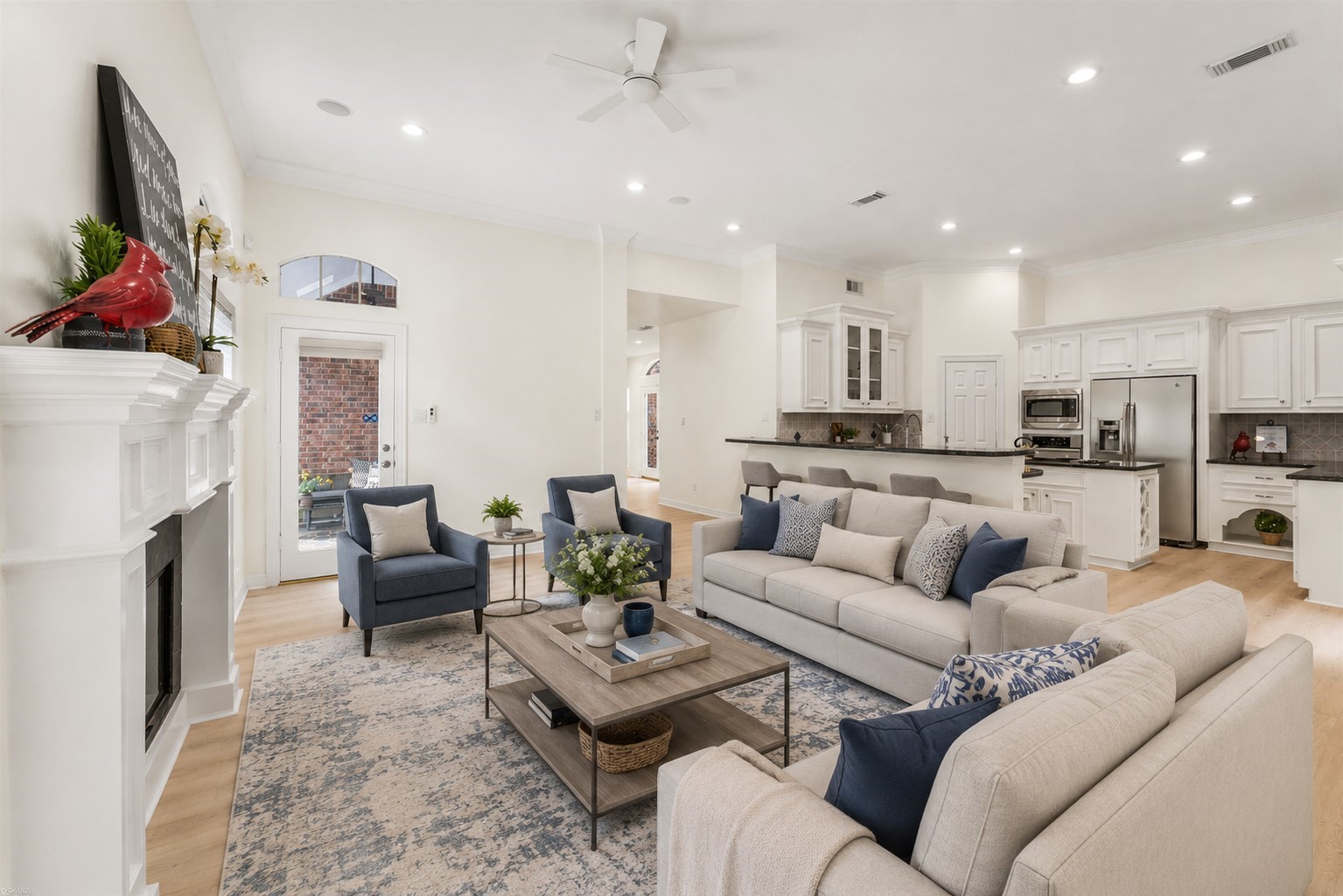 6885 Tournament Drive Property Photo 16