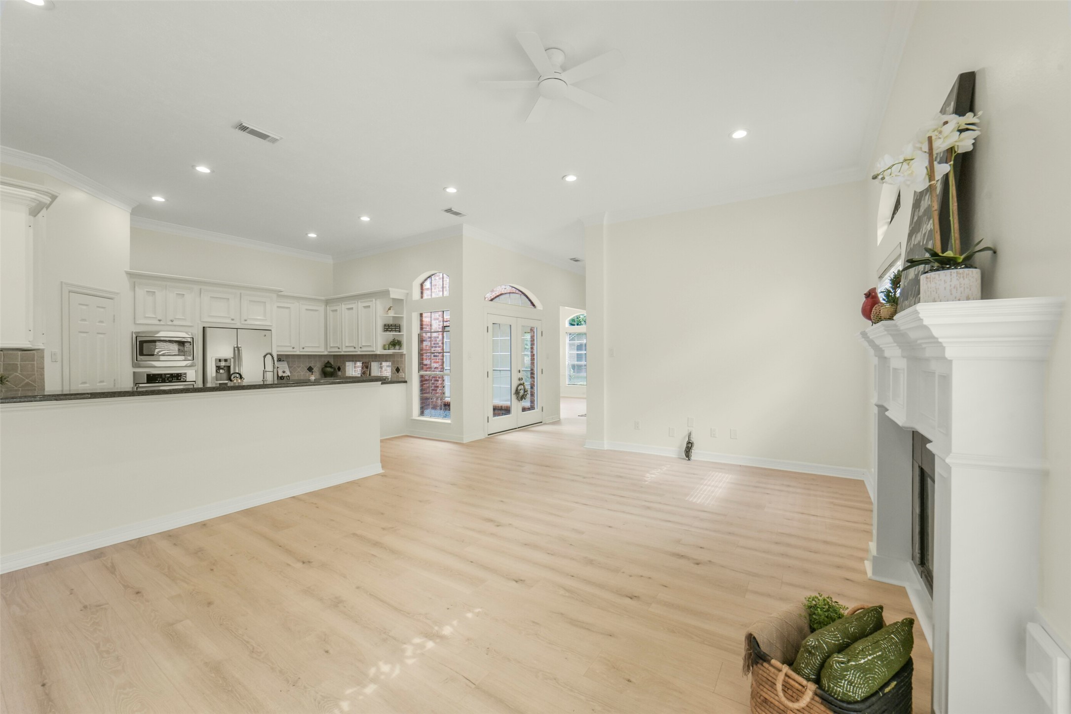 6885 Tournament Drive Property Photo 20