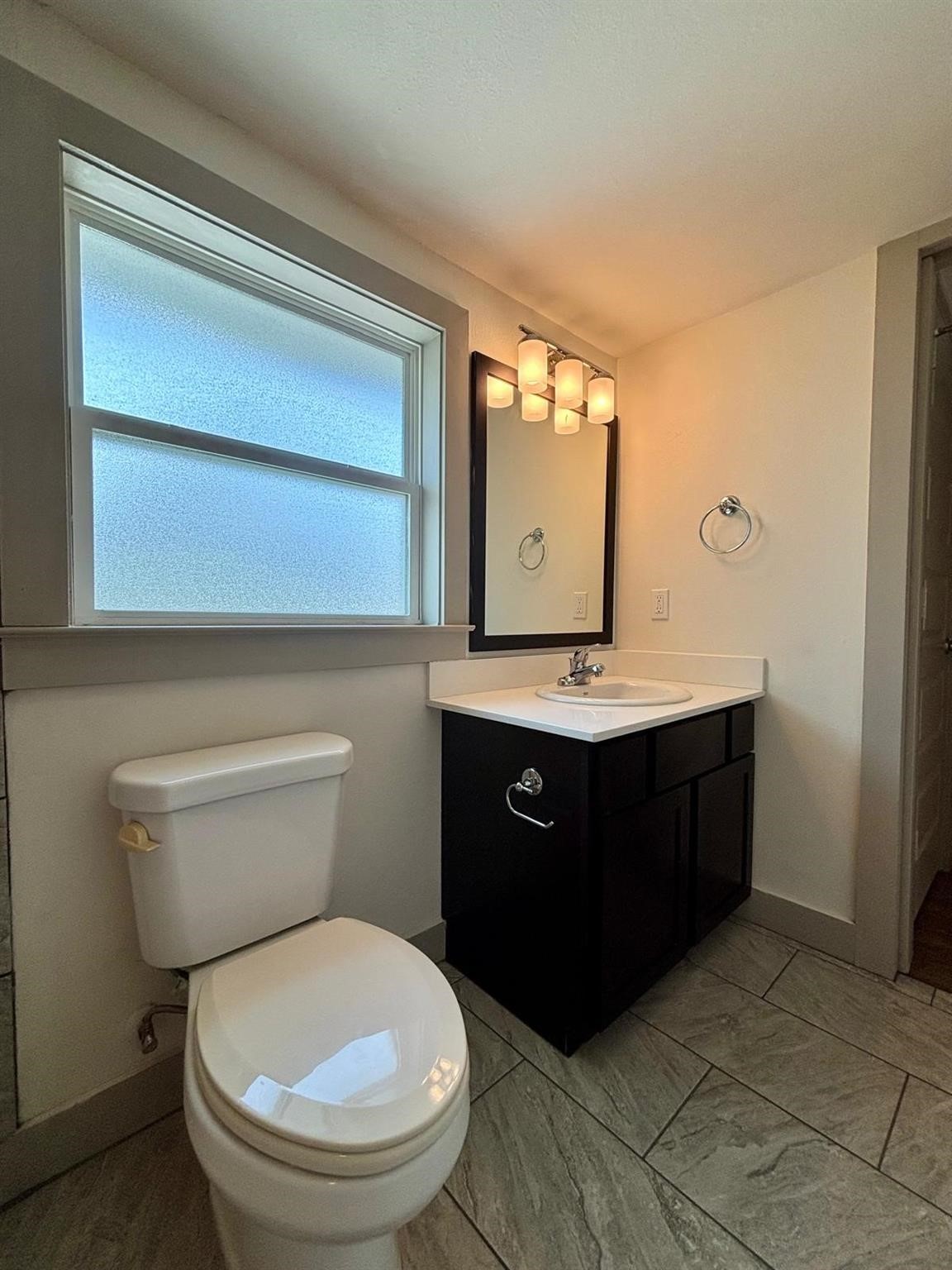 1009 Enid Street B Property Photo 14