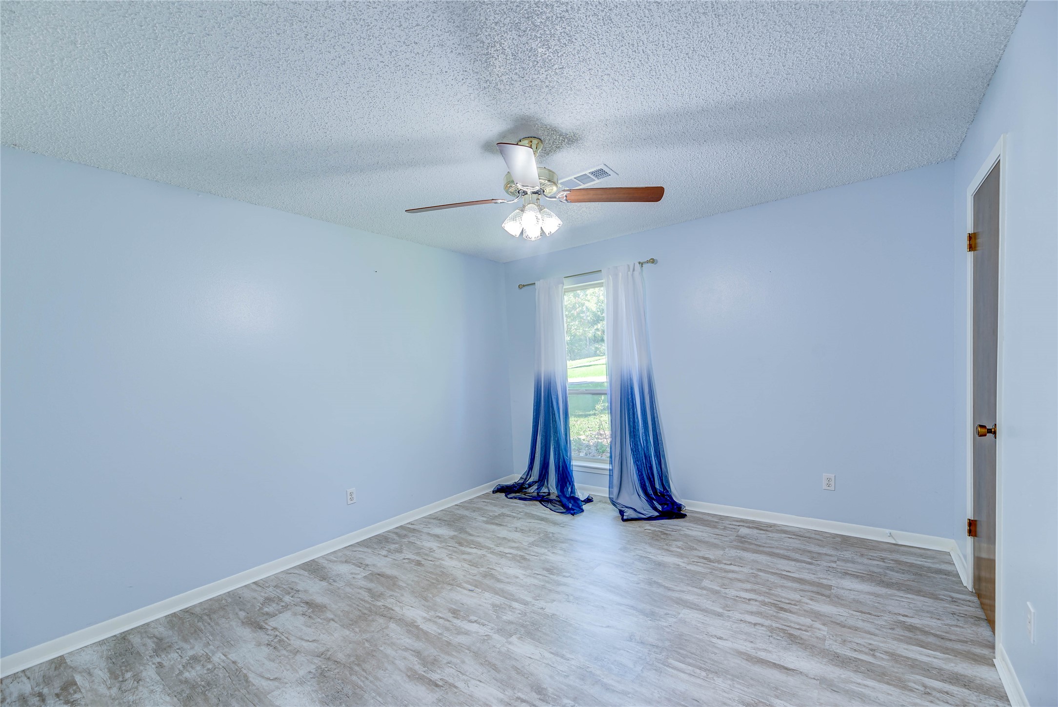 20 Valley Drive Property Photo 31