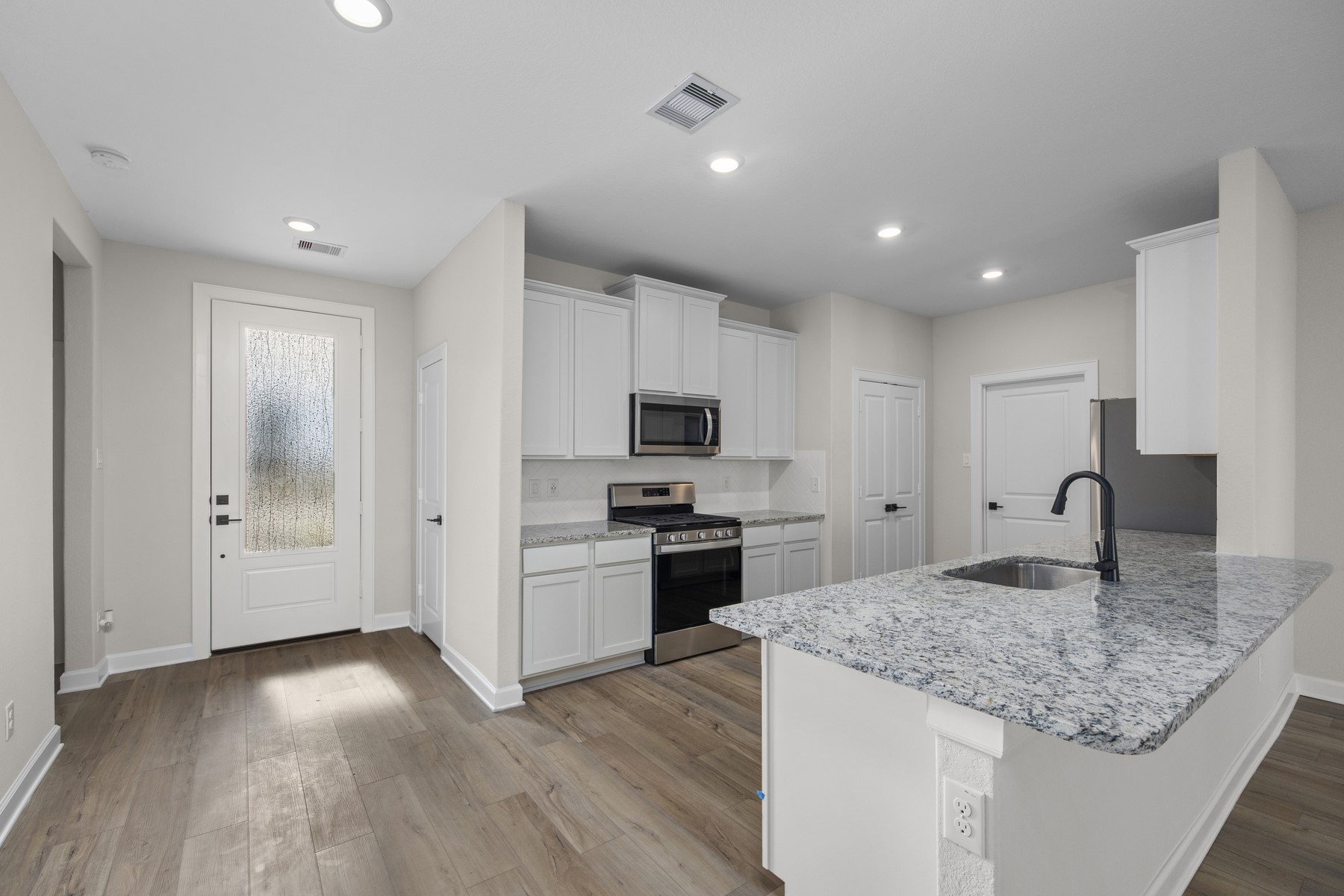3210 Banyan Drive Property Photo 2