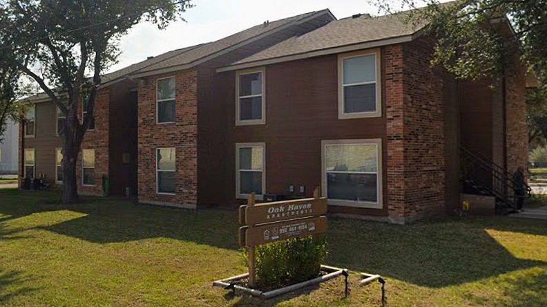 513 W Frontage St Property Photo 1