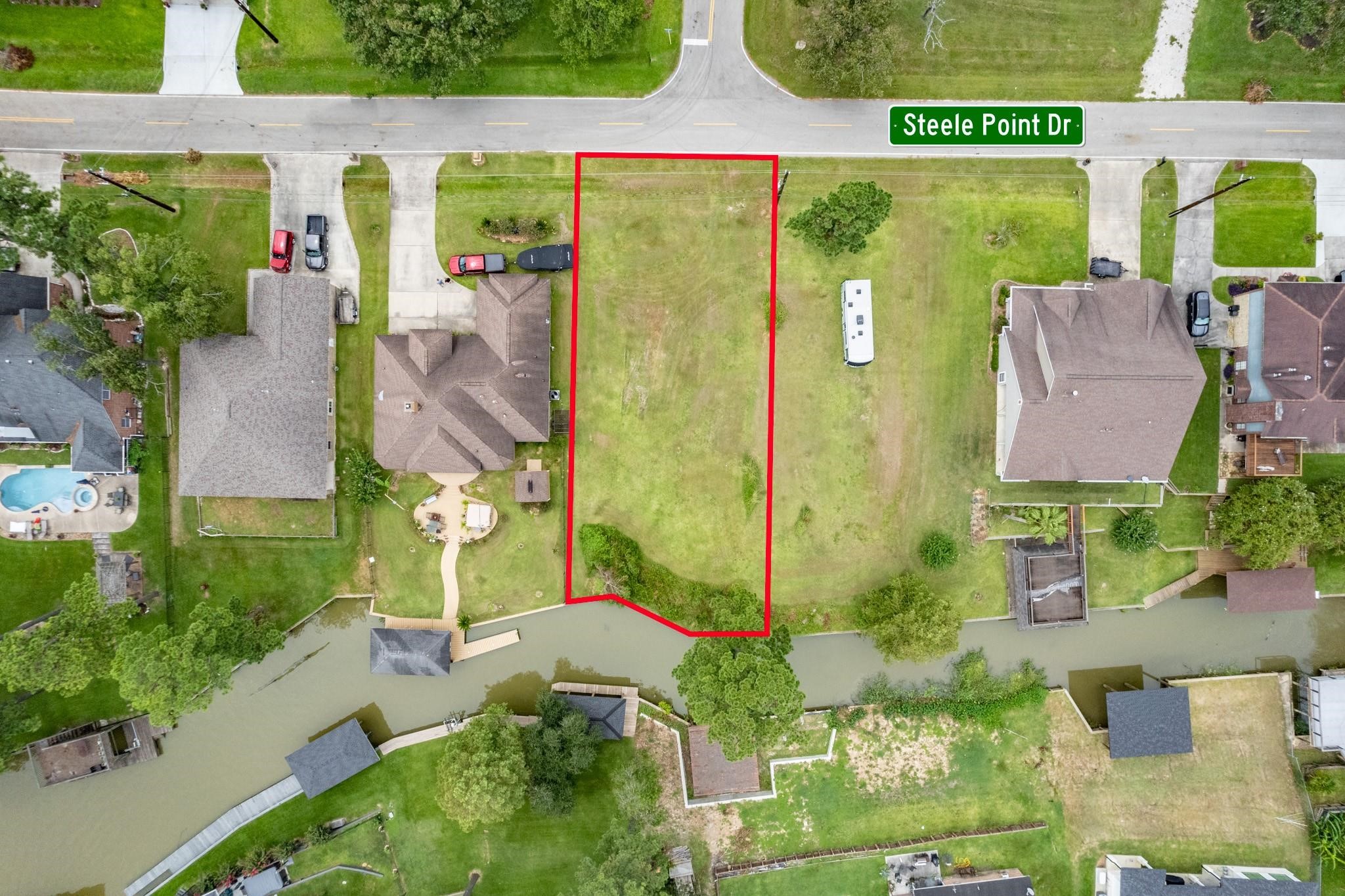 18222 Steele Point Drive Property Photo 3