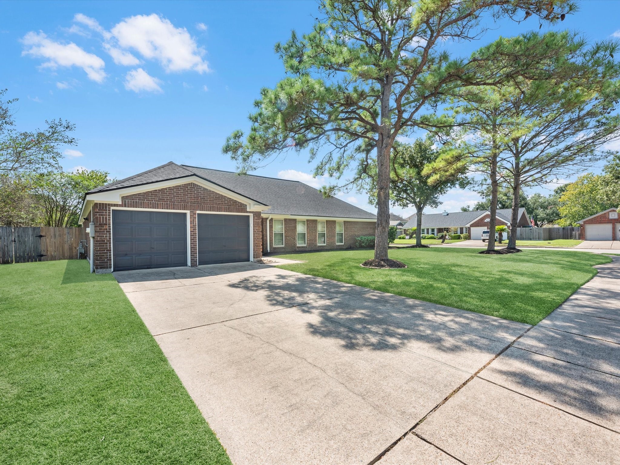 3029 Glen Iris Drive Property Photo 2