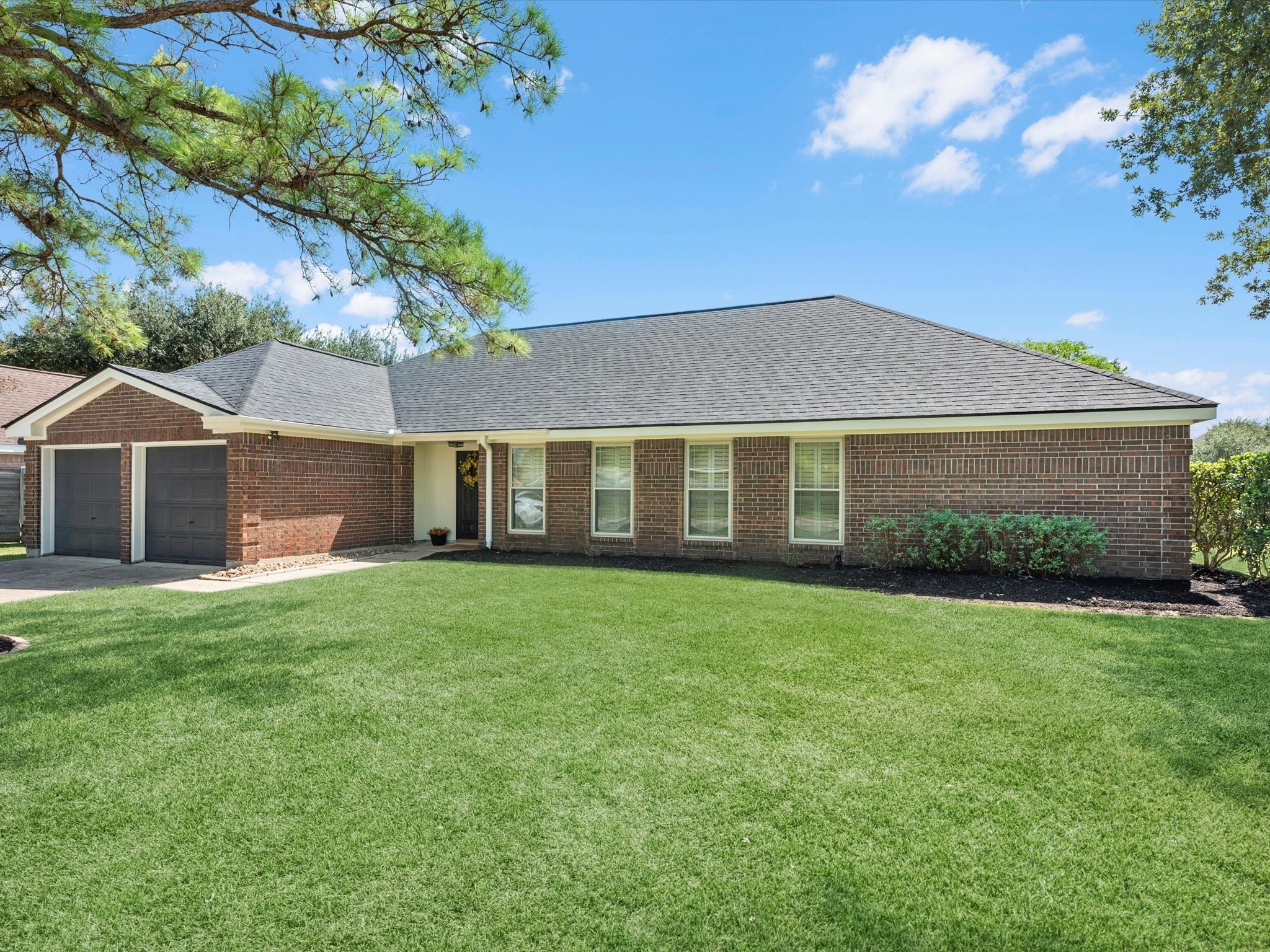 3029 Glen Iris Drive Property Photo 5