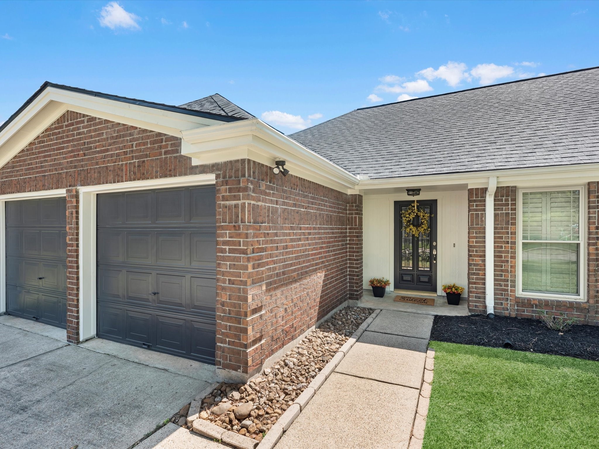 3029 Glen Iris Drive Property Photo 7