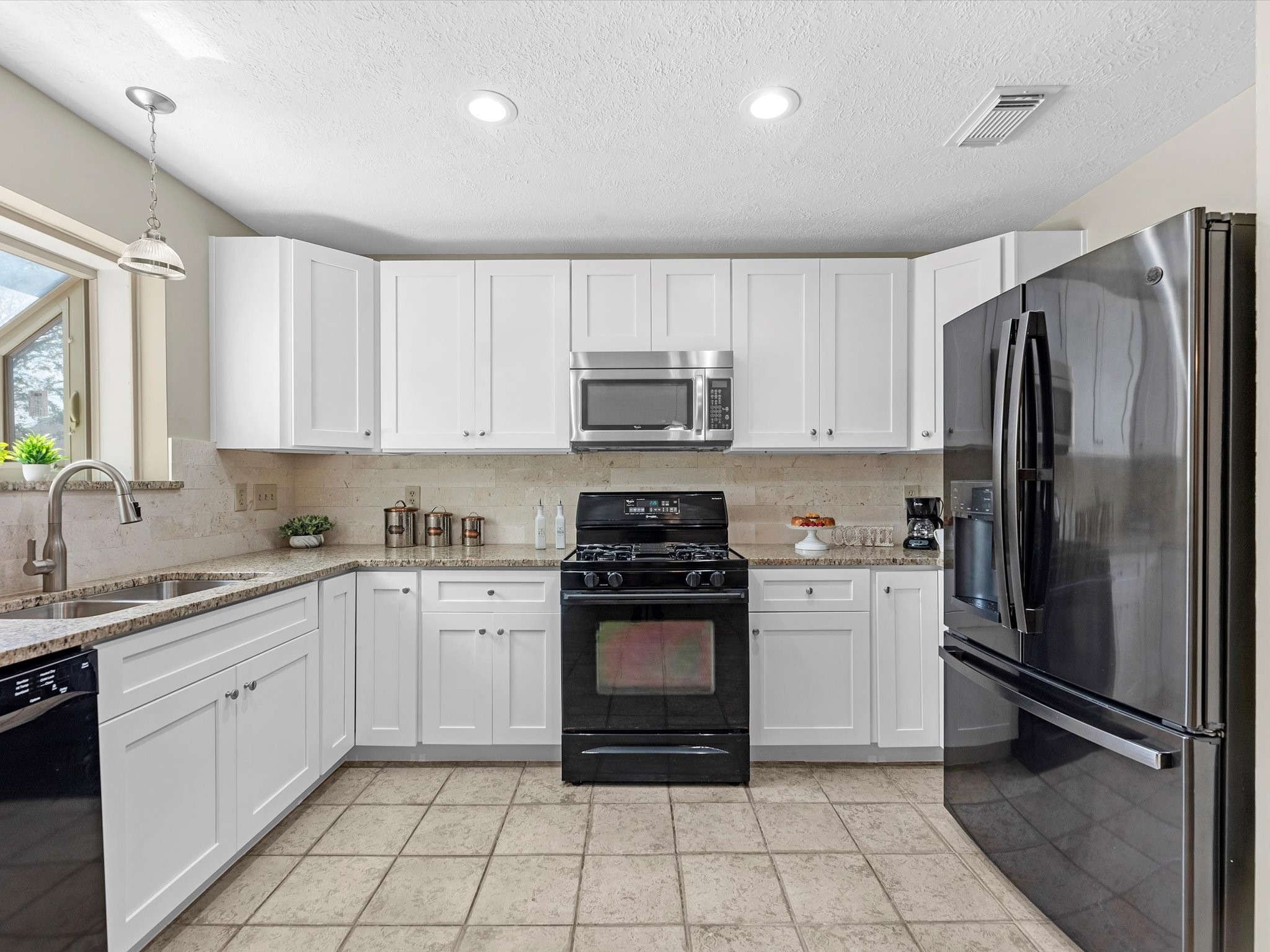 3029 Glen Iris Drive Property Photo 17