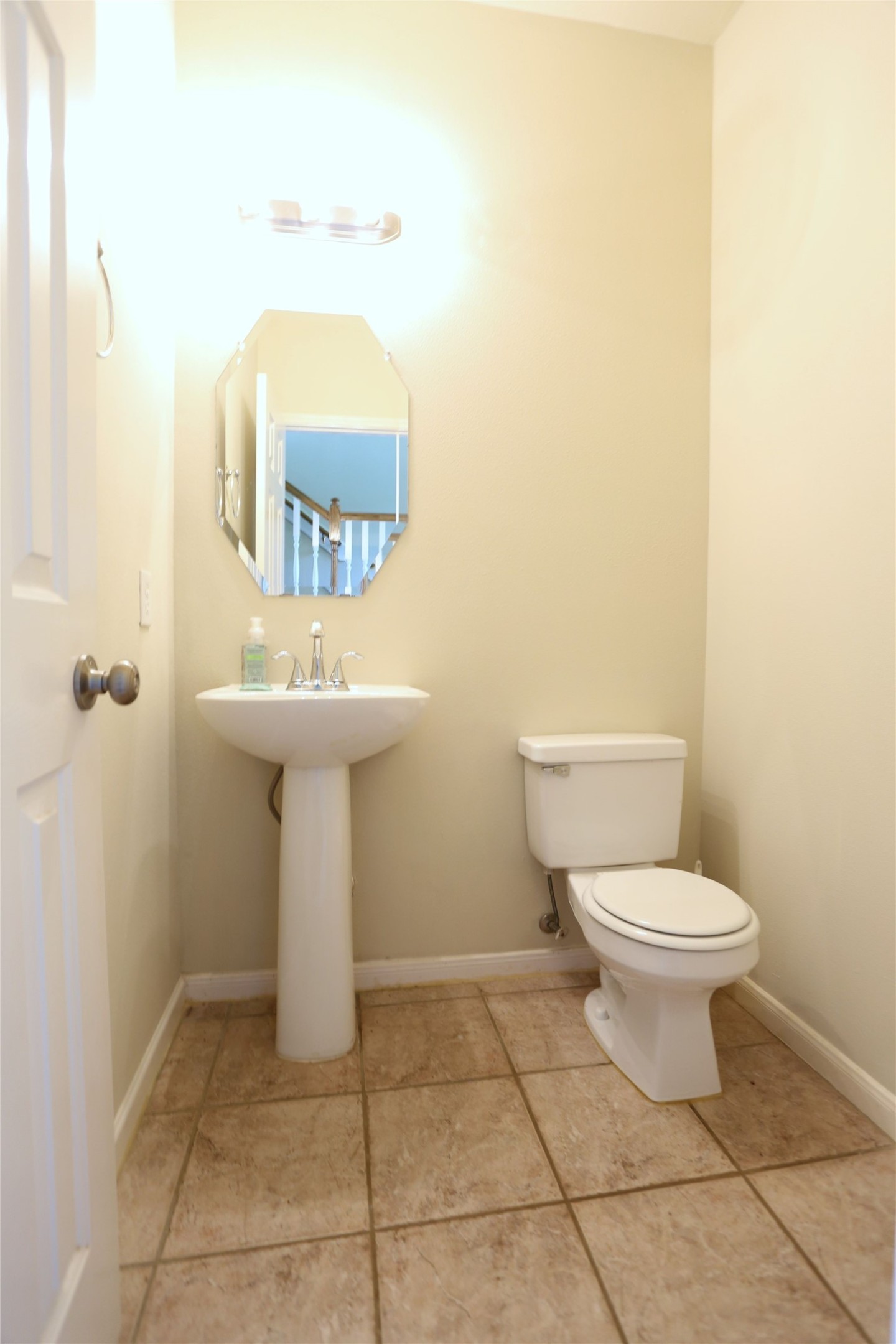 3327 Summerwood Lane Property Photo 14