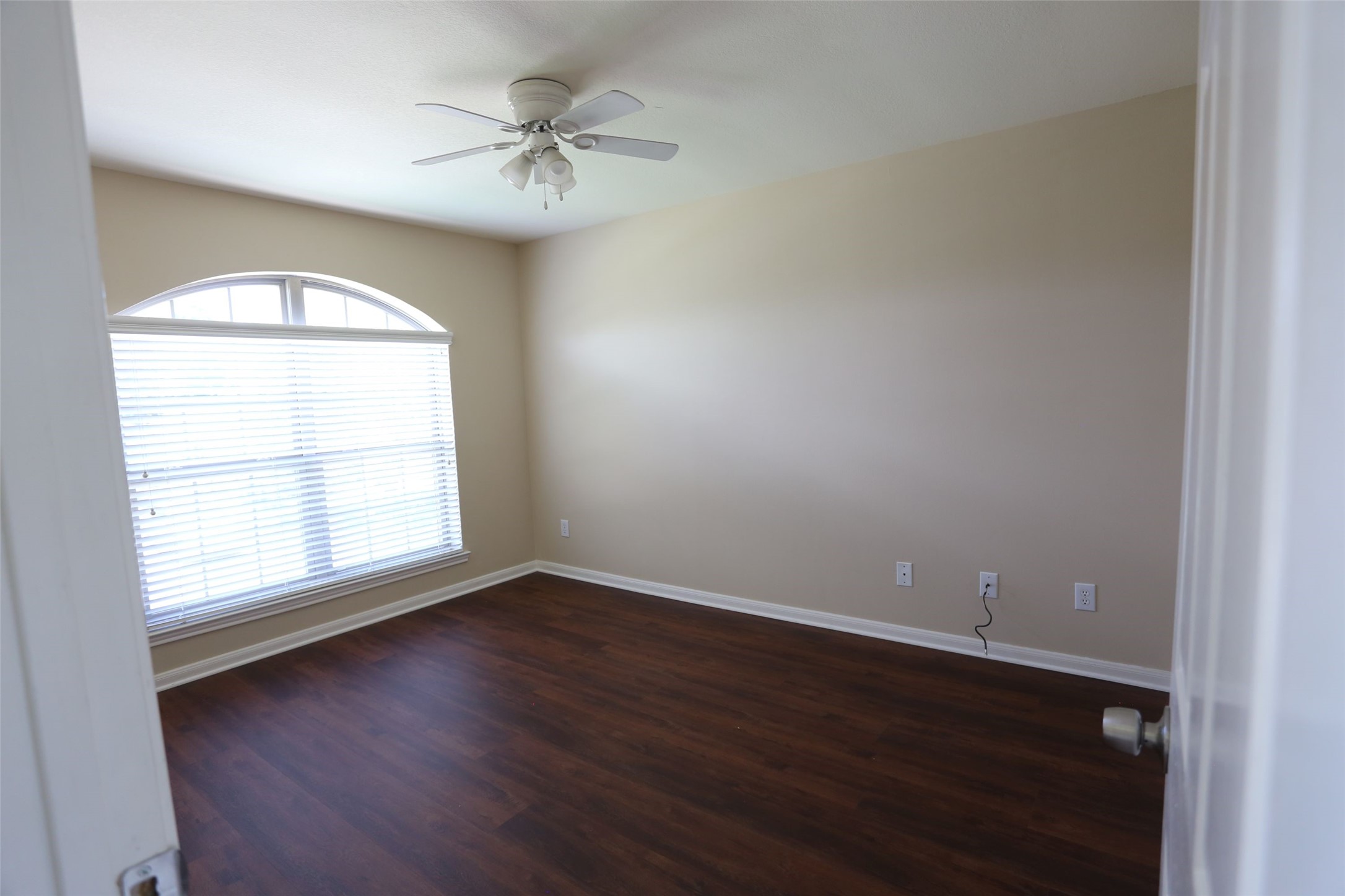 3327 Summerwood Lane Property Photo 27