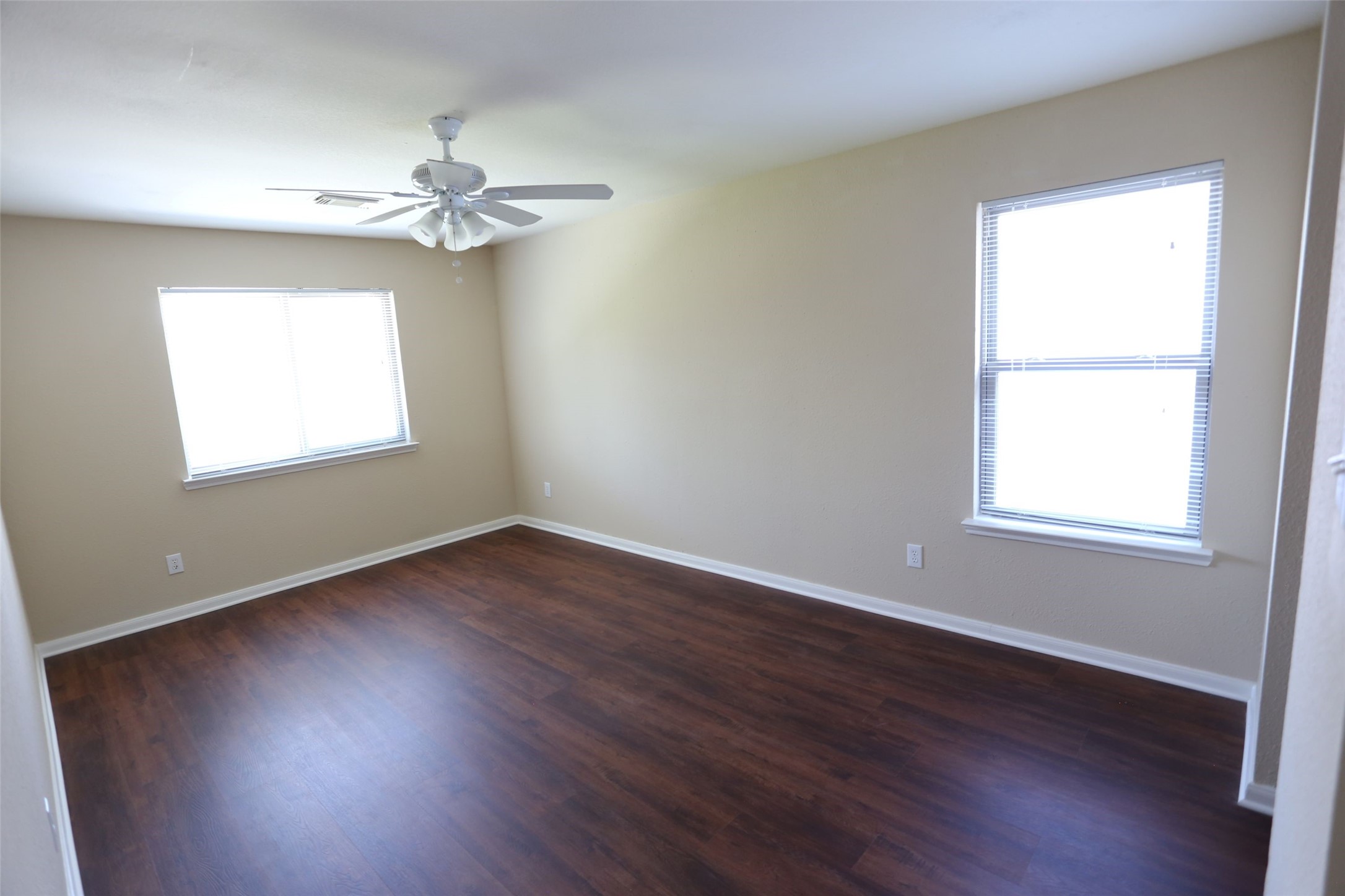 3327 Summerwood Lane Property Photo 28