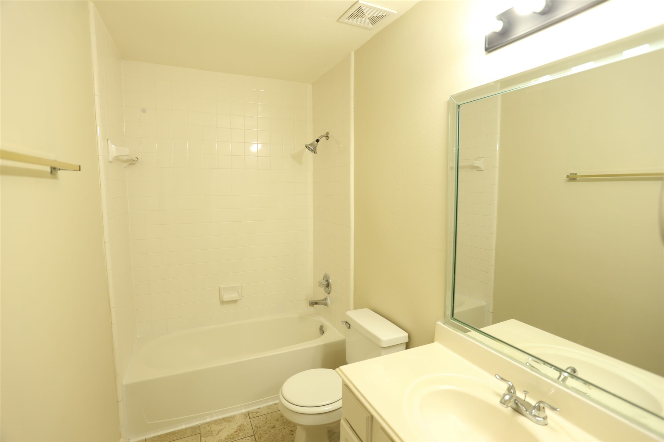 3327 Summerwood Lane Property Photo 32