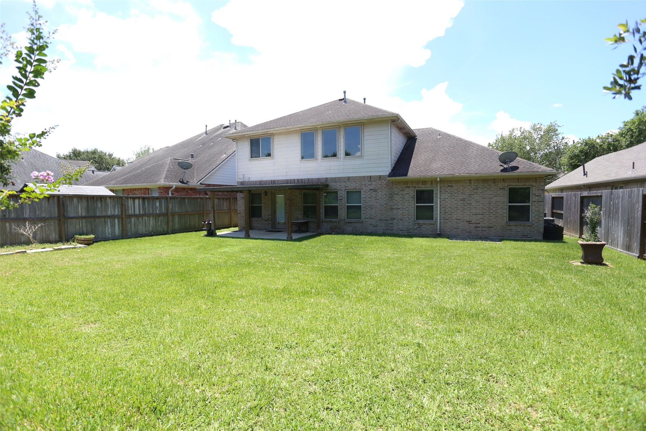 3327 Summerwood Lane Property Photo 34