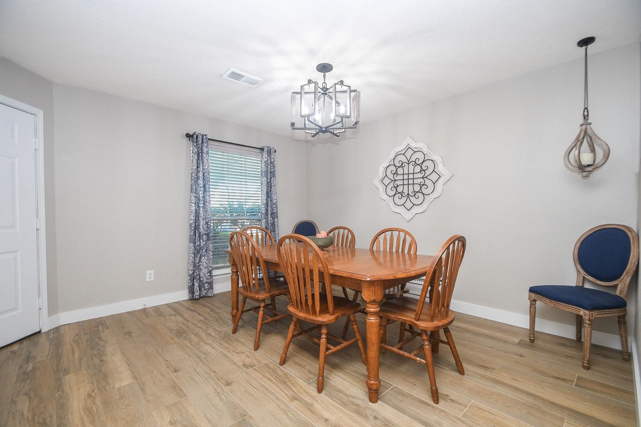 18115 Calcaterra Court Property Photo 4