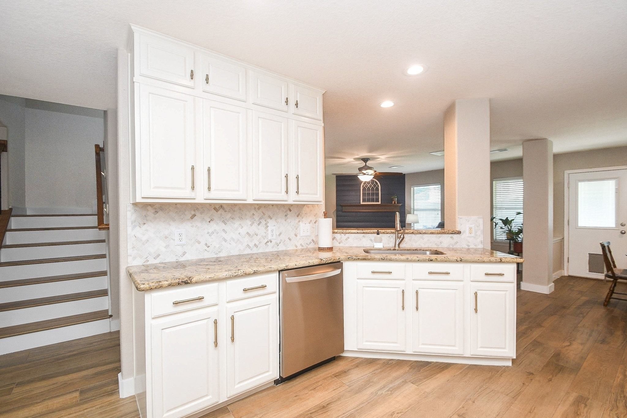 18115 Calcaterra Court Property Photo 8