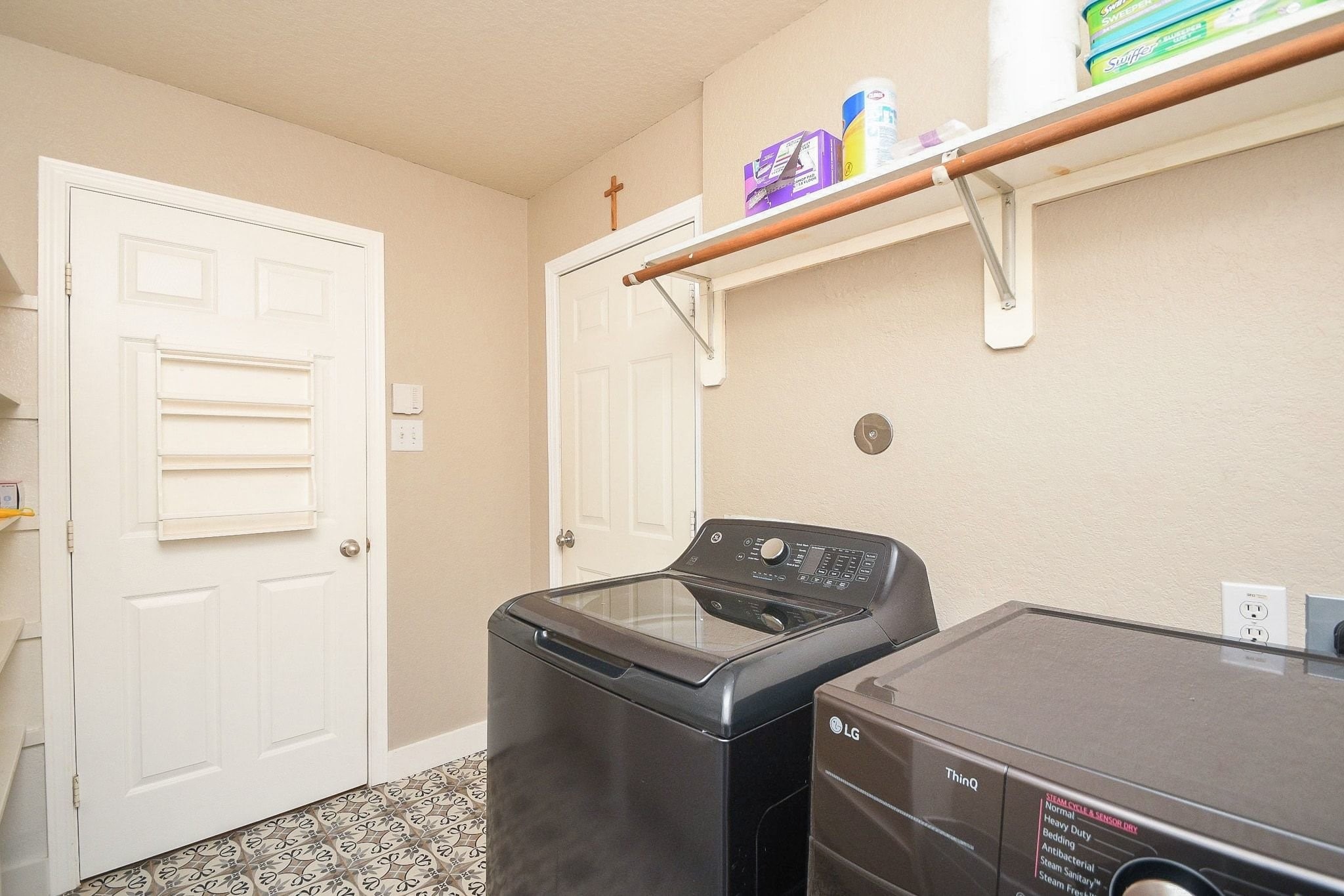 18115 Calcaterra Court Property Photo 20