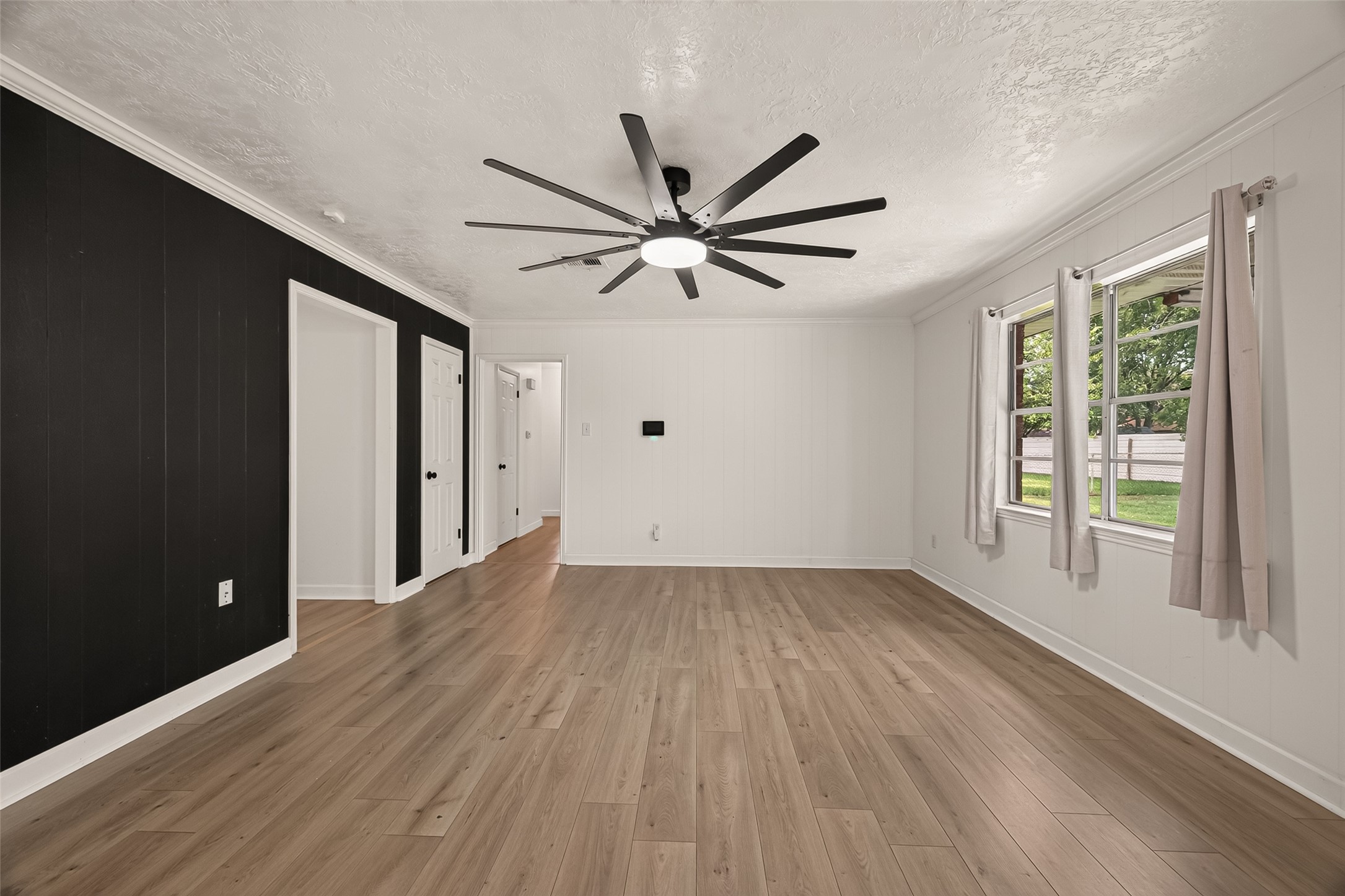 4122 Donerail Drive Property Photo 5