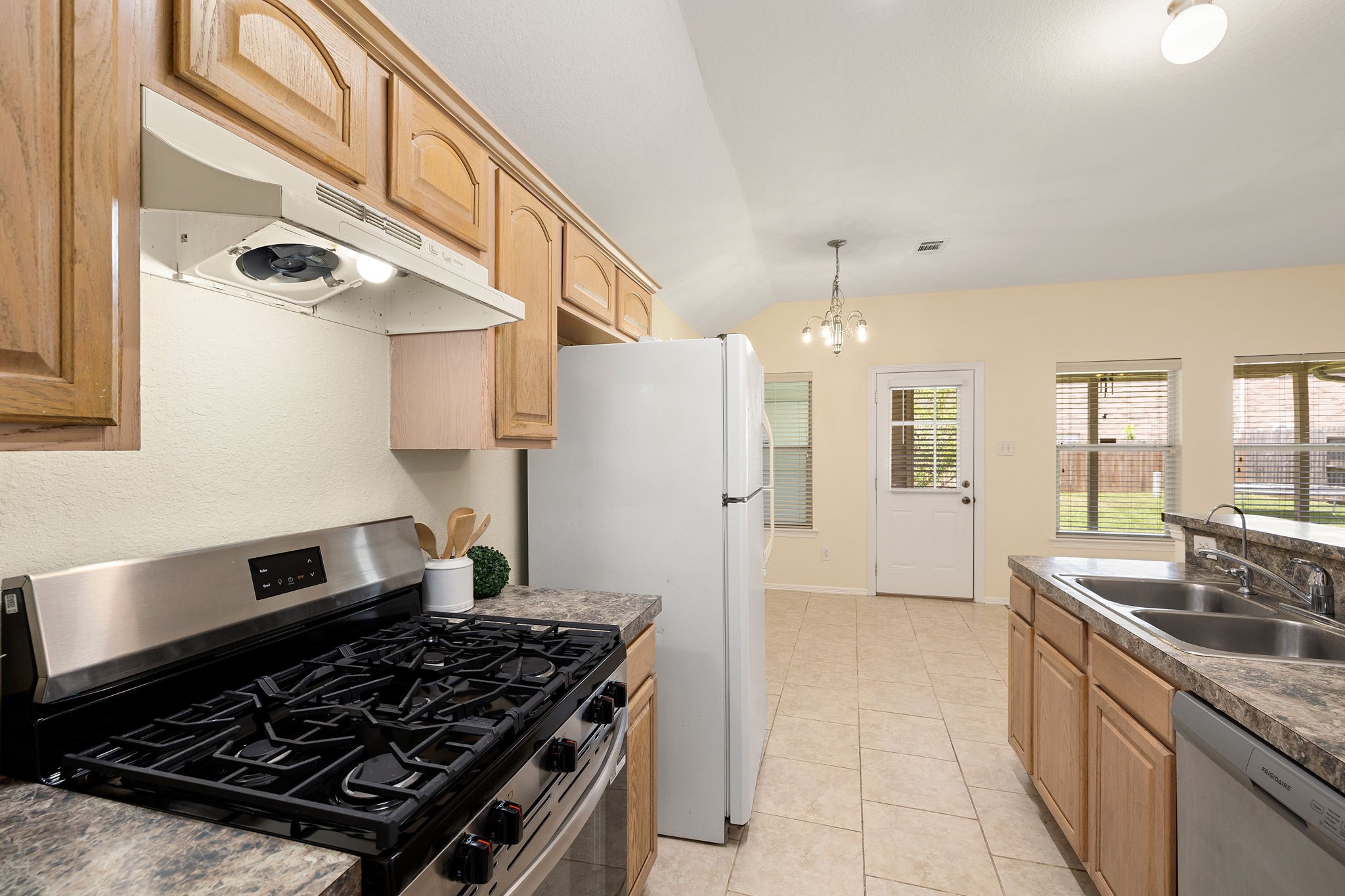 3618 Wingate Park Drive Property Photo 5