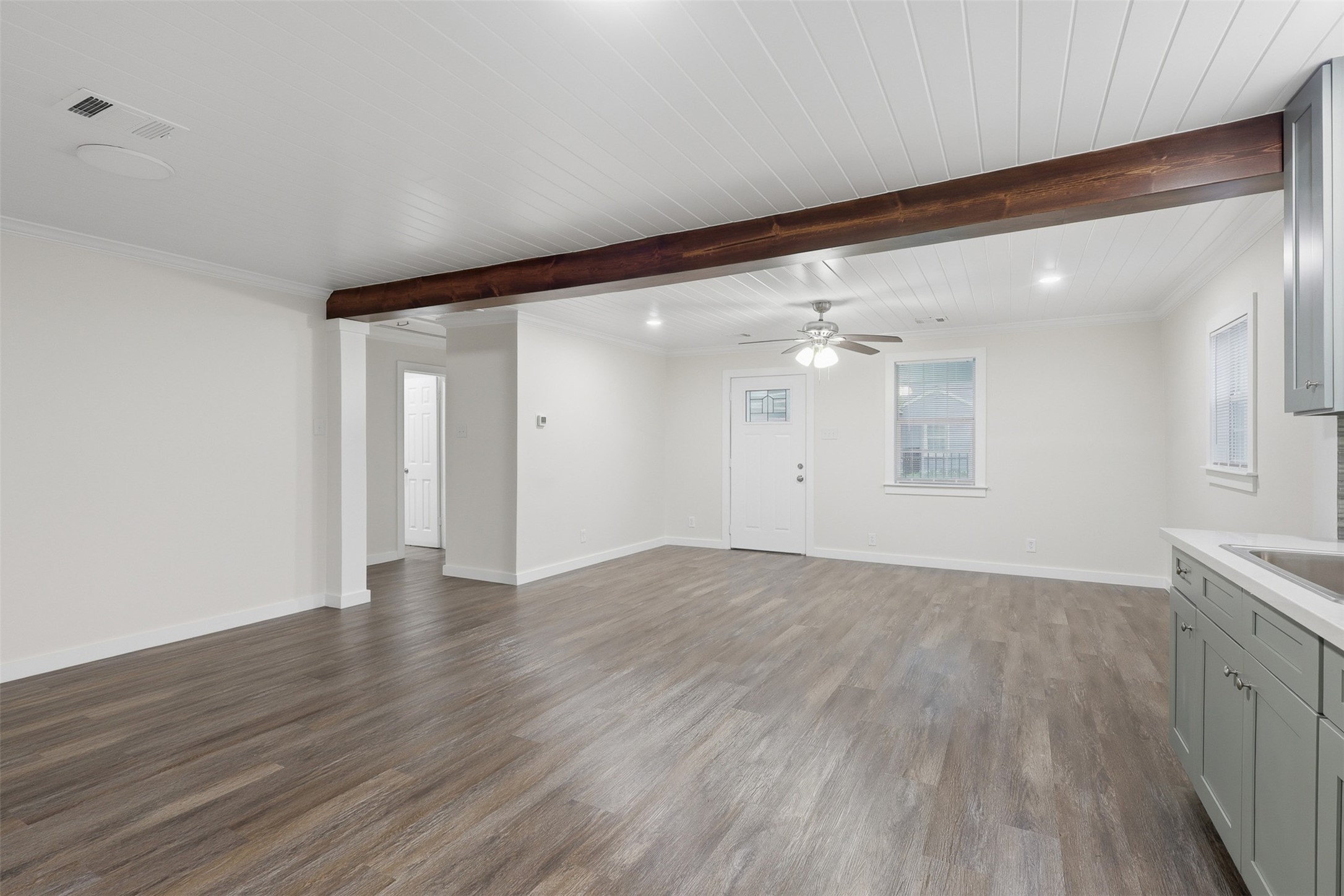 1509 Walton Street Property Photo 7