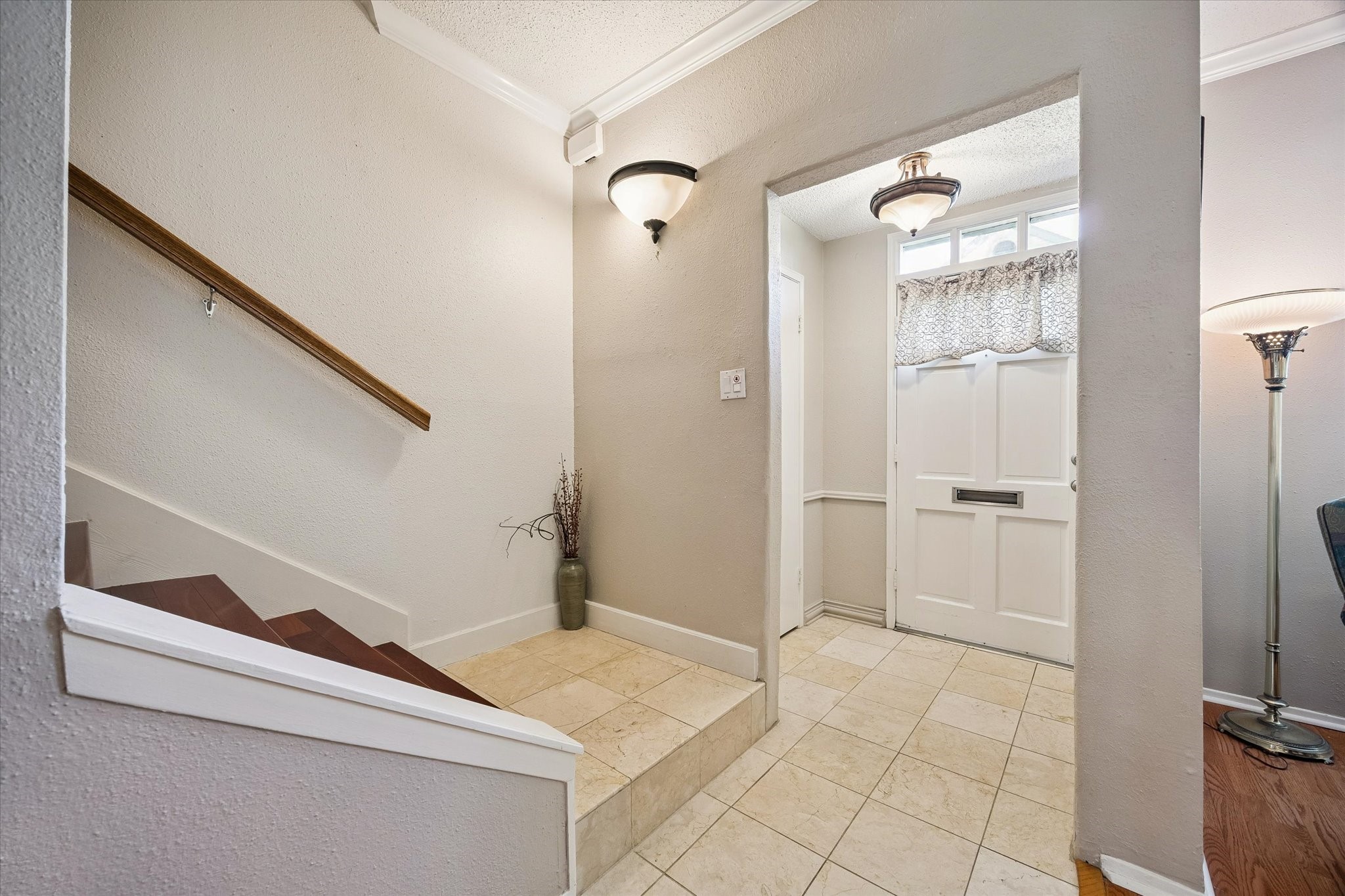 3822 Lake Street Property Photo 3