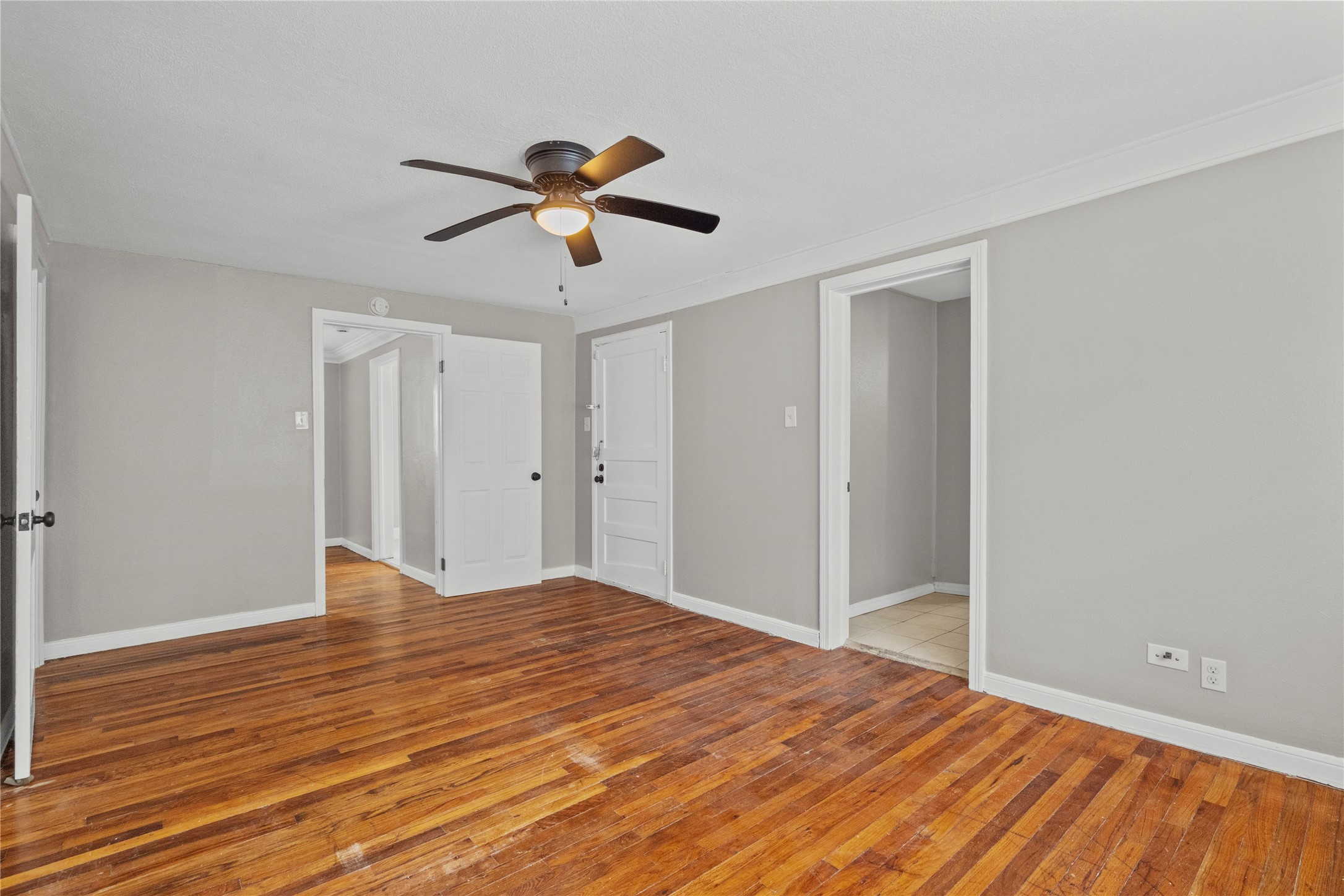 4020 Avenue O 1/2 Down Property Photo 3