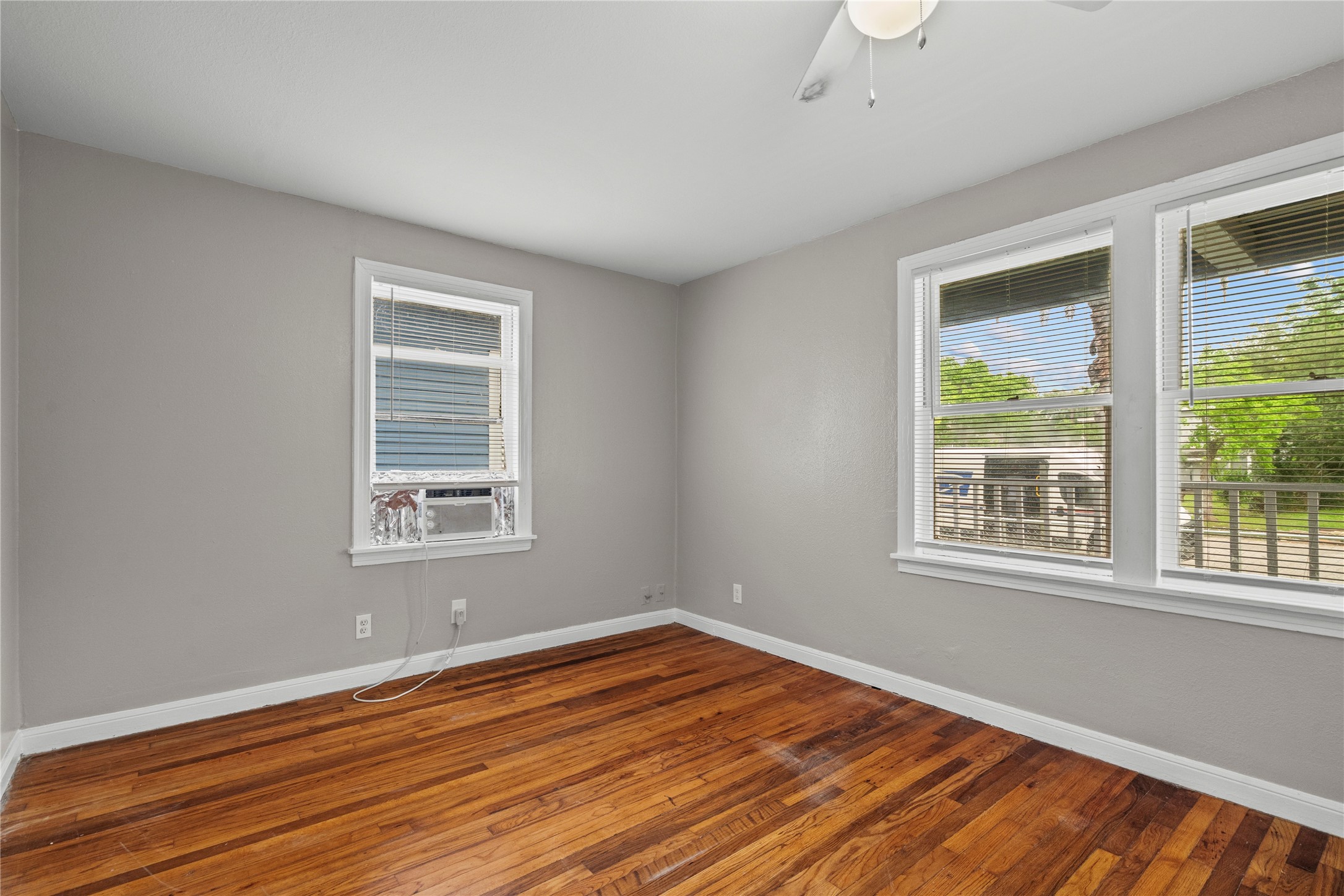 4020 Avenue O 1/2 Down Property Photo 15