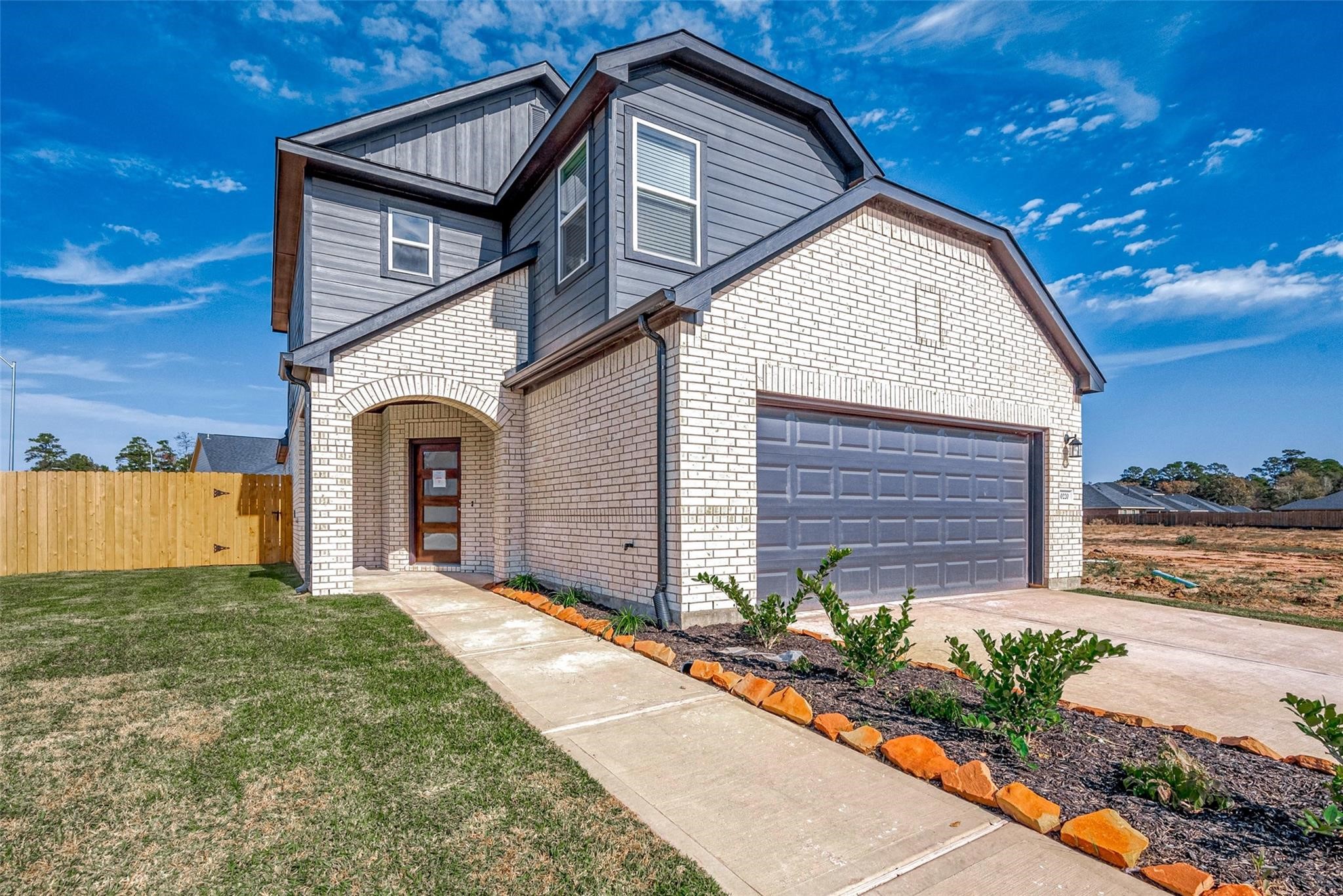 10103 Gold Finch Run Property Photo 1