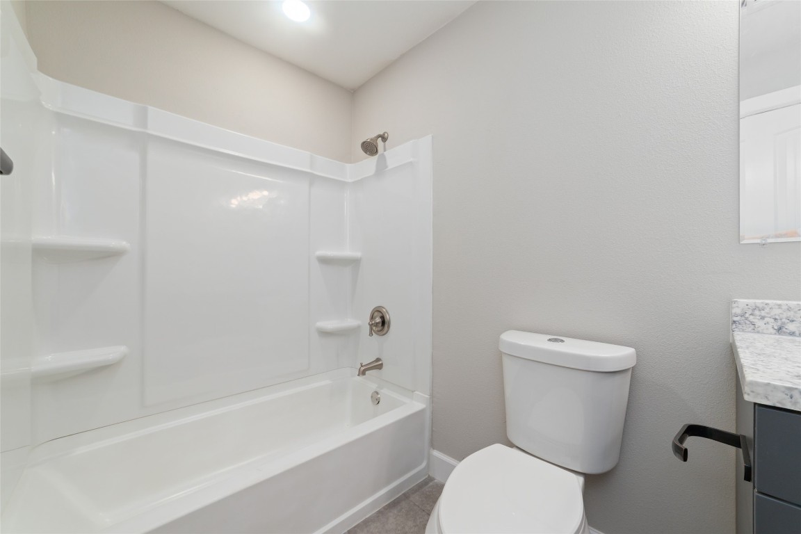 1416 E Avenue B Property Photo 12