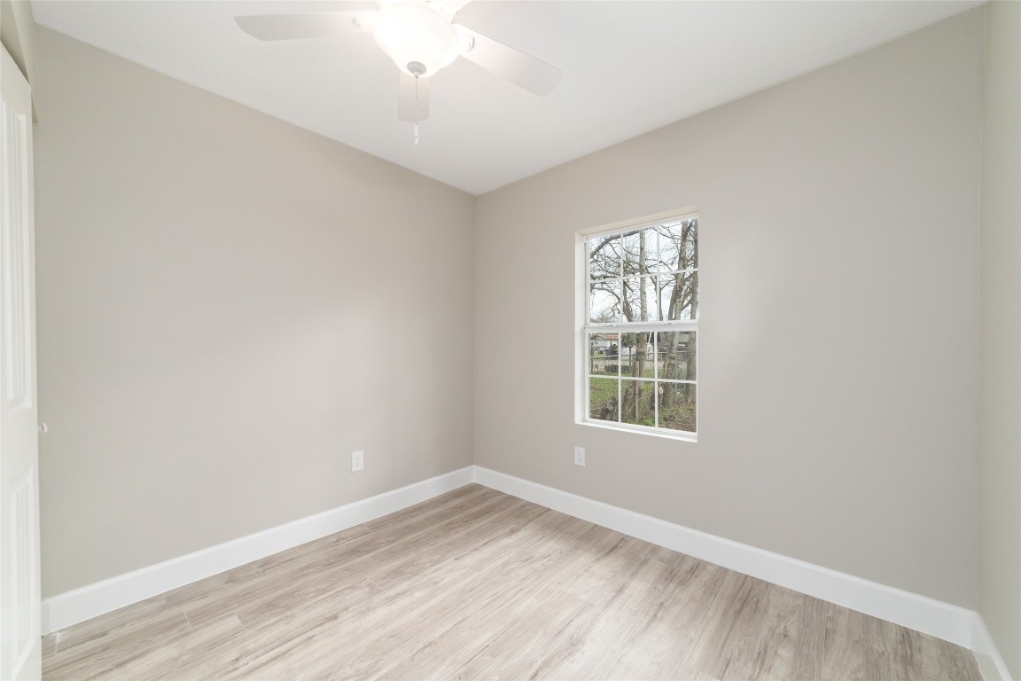 1416 E Avenue B Property Photo 15