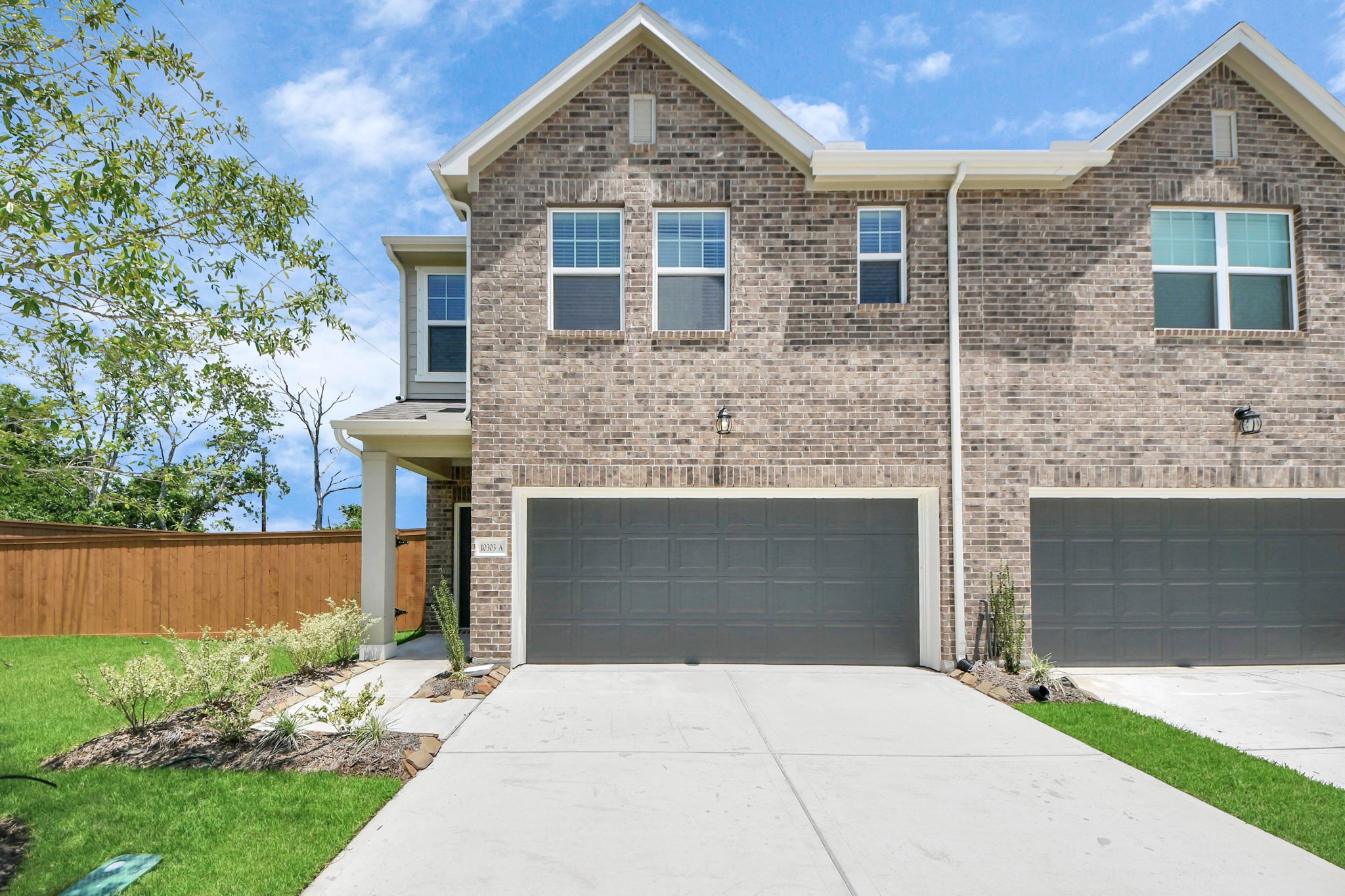 10303 Rose Mar Drive B Property Photo 1