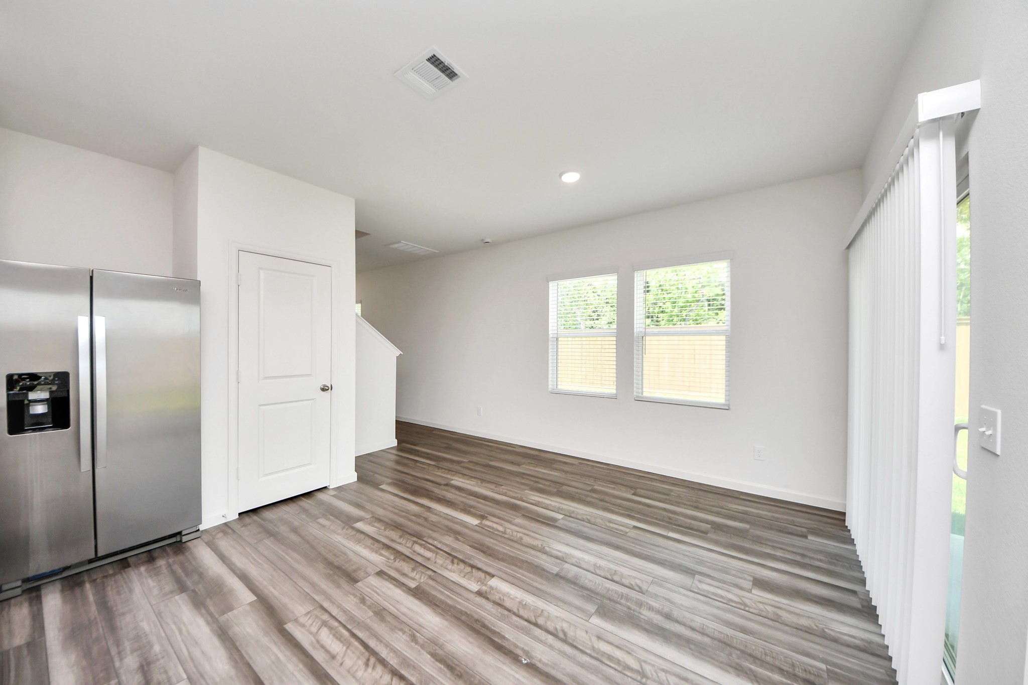 10303 Rose Mar Drive B Property Photo 8
