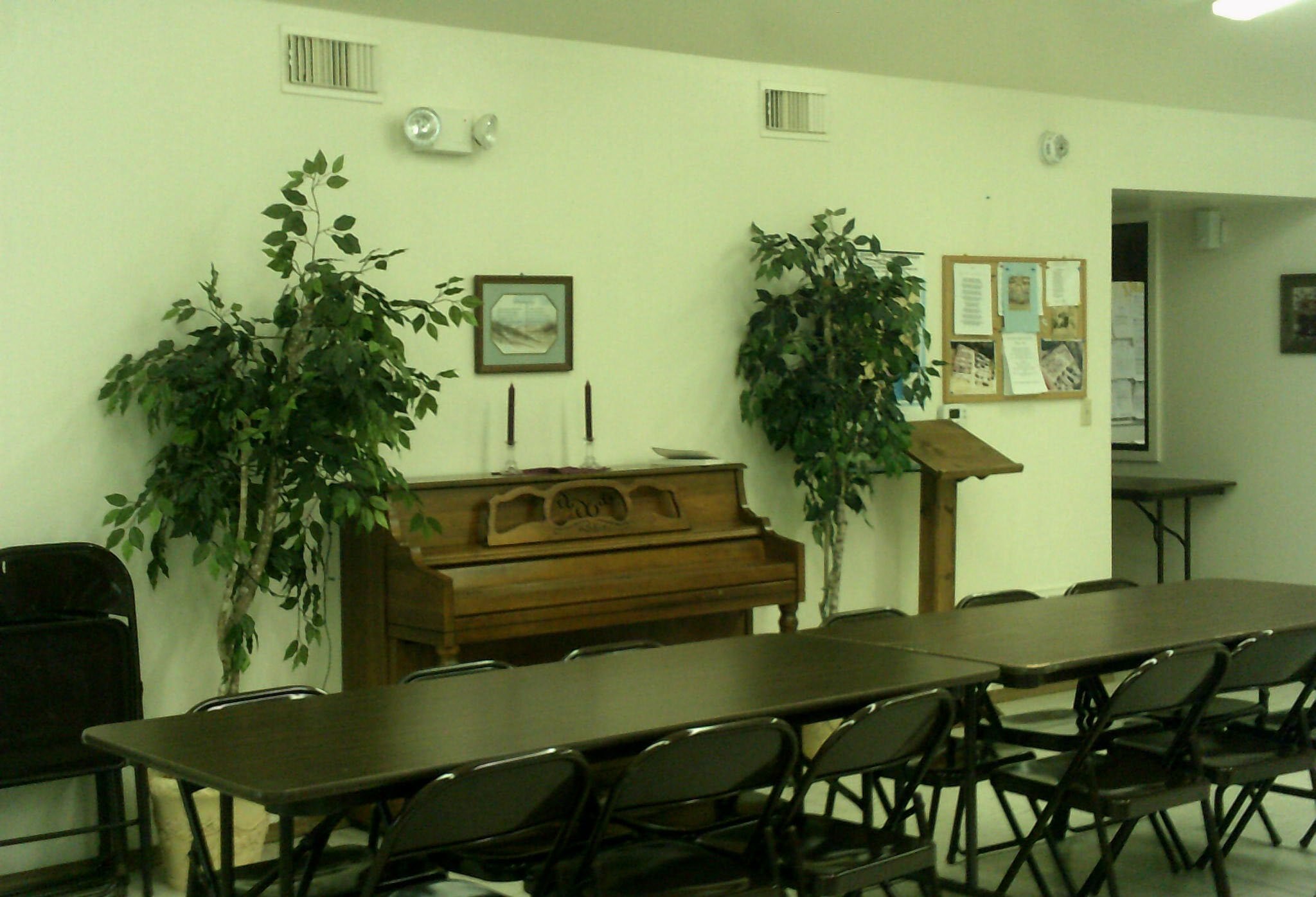 101 Seniors Avenue Property Photo 6