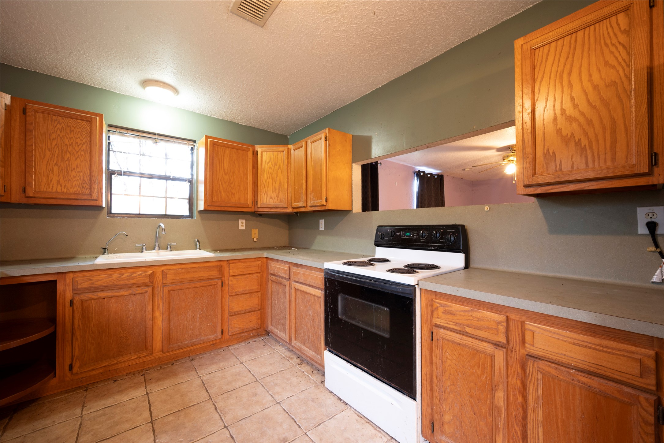 6412 Avenue M Property Photo 15