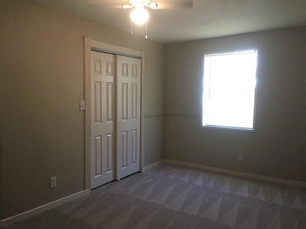 306 E 32nd Street Property Photo 8