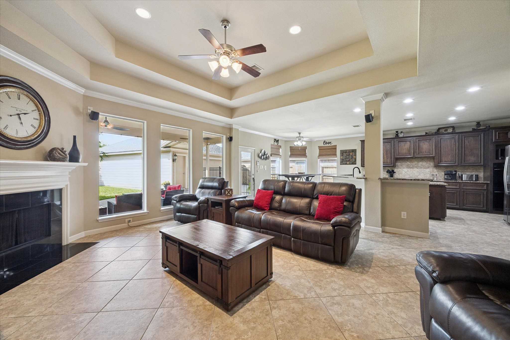 2906 Summer Cape Court Property Photo 12