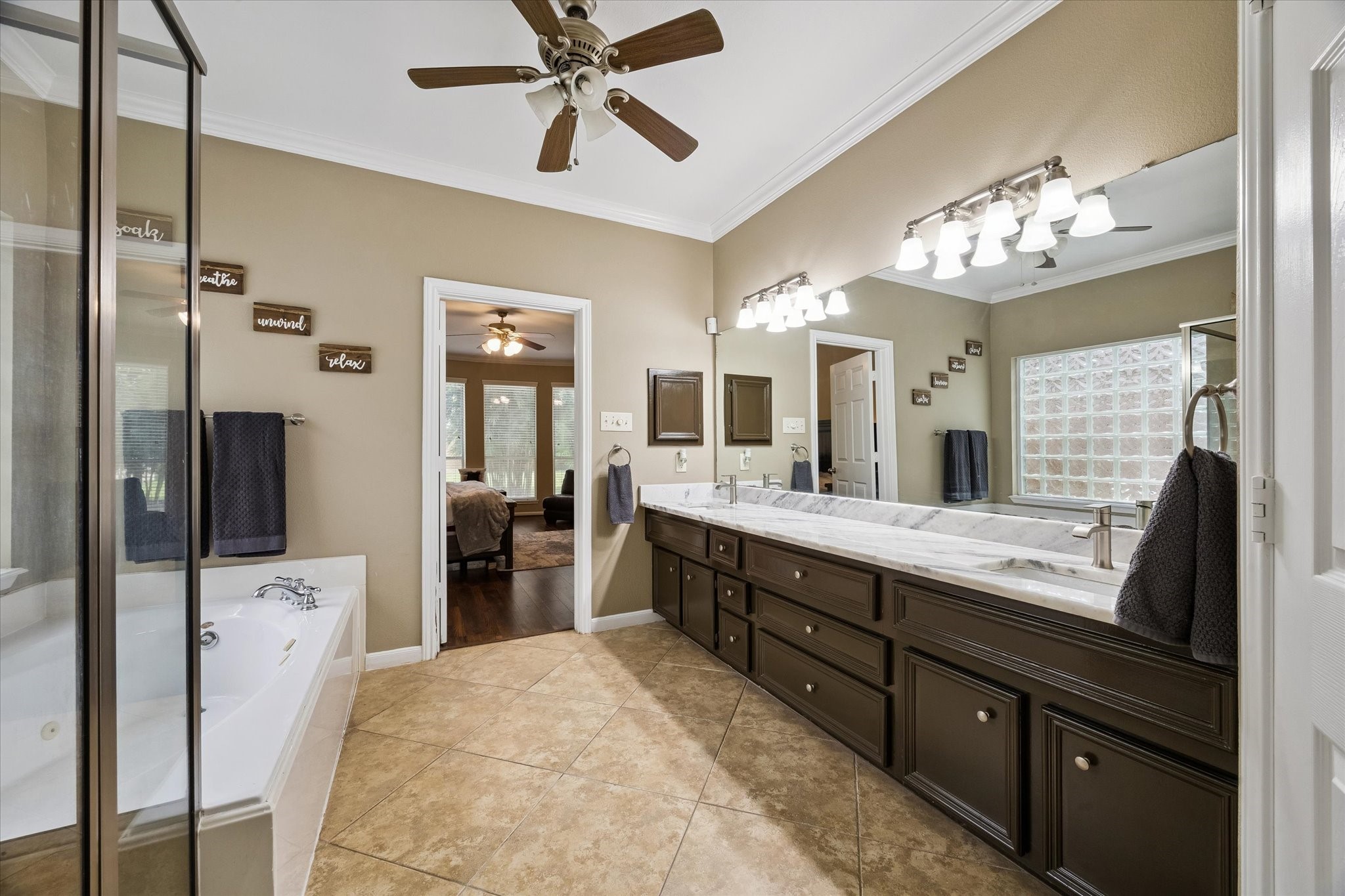 2906 Summer Cape Court Property Photo 21