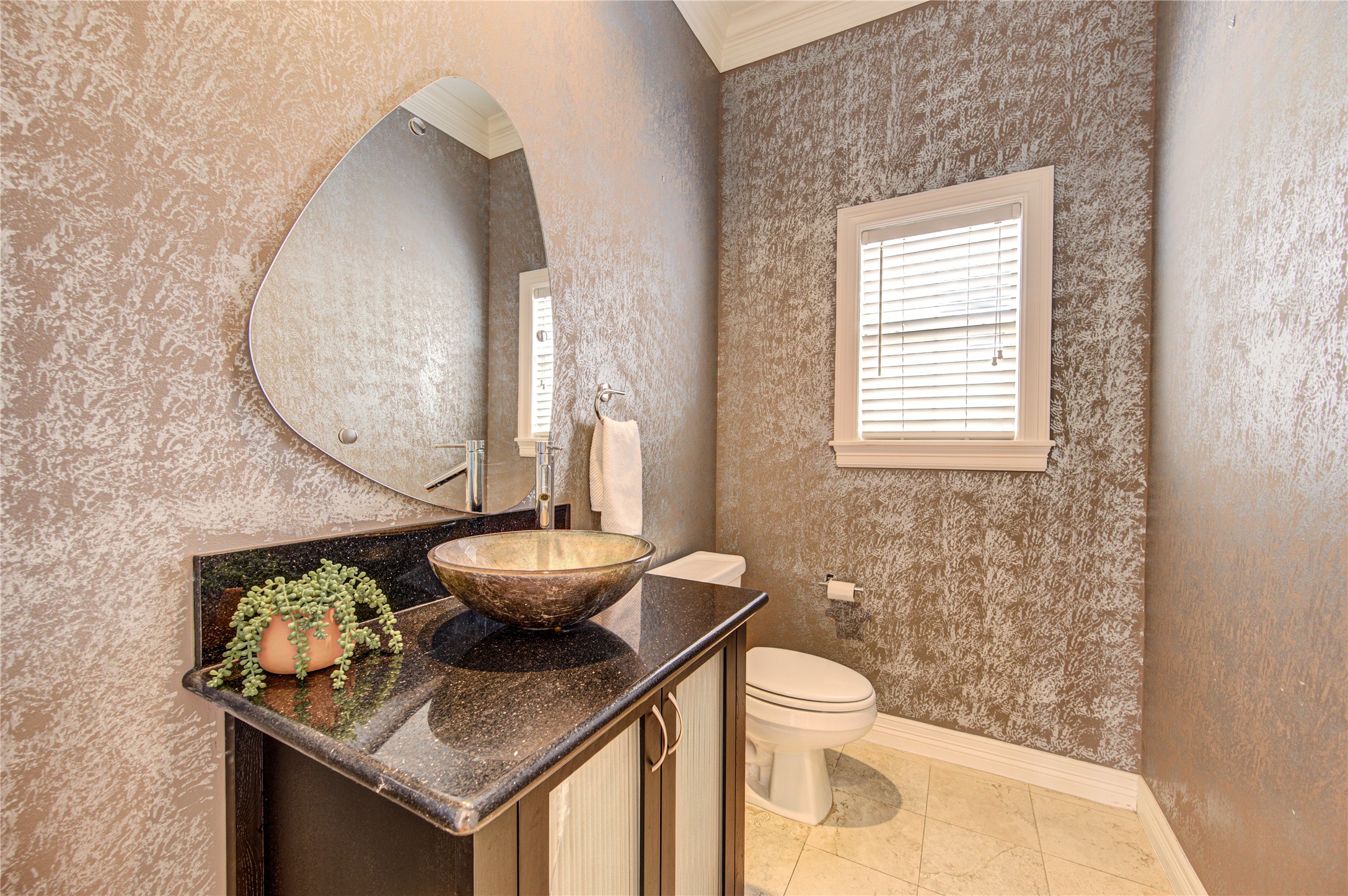 2124 Nantucket Drive A Property Photo 15