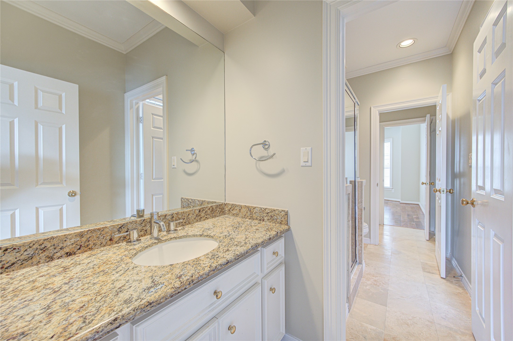 2124 Nantucket Drive A Property Photo 17